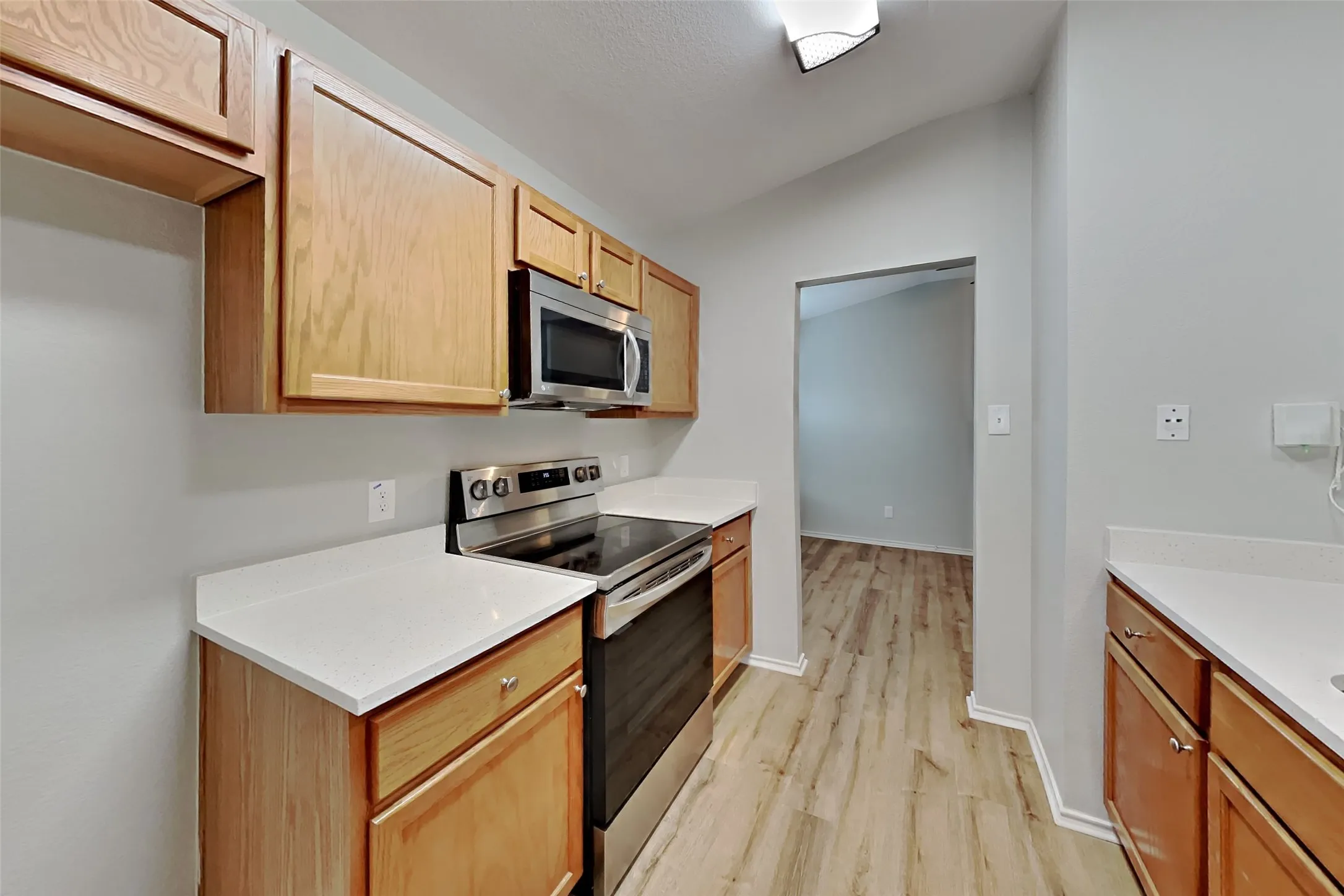 Single Family Residence For Rent in Tarrant County , 641 Mallard Drive, Saginaw, Texas 76131, 3 Bedroom, 2 Bathroom, 2 Garage spaces, 1,555 Sqft, built in 2004, mls#21391822, Real Estate Agent in Saginaw, Homes For Rent in Tarrant county, Homes For Rent in Saginaw, Realtor in Saginaw Texas, Real Estate Brokerage Independent Realty Texas, Luminita Cordes Realtor