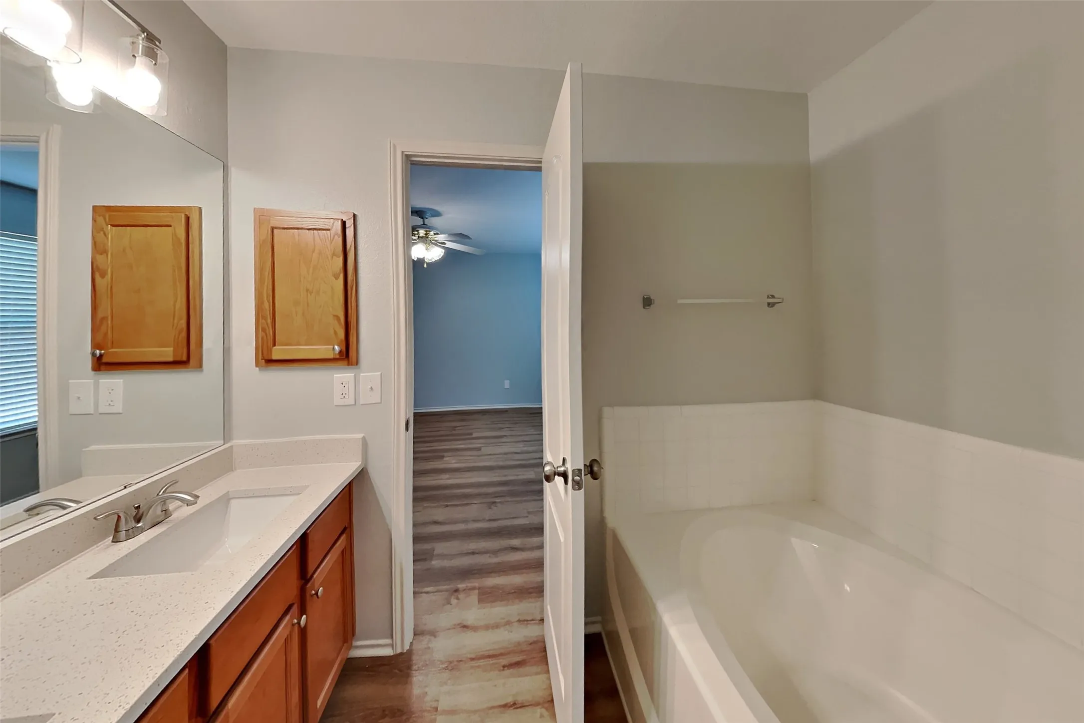Single Family Residence For Rent in Tarrant County , 641 Mallard Drive, Saginaw, Texas 76131, 3 Bedroom, 2 Bathroom, 2 Garage spaces, 1,555 Sqft, built in 2004, mls#21391822, Real Estate Agent in Saginaw, Homes For Rent in Tarrant county, Homes For Rent in Saginaw, Realtor in Saginaw Texas, Real Estate Brokerage Independent Realty Texas, Luminita Cordes Realtor