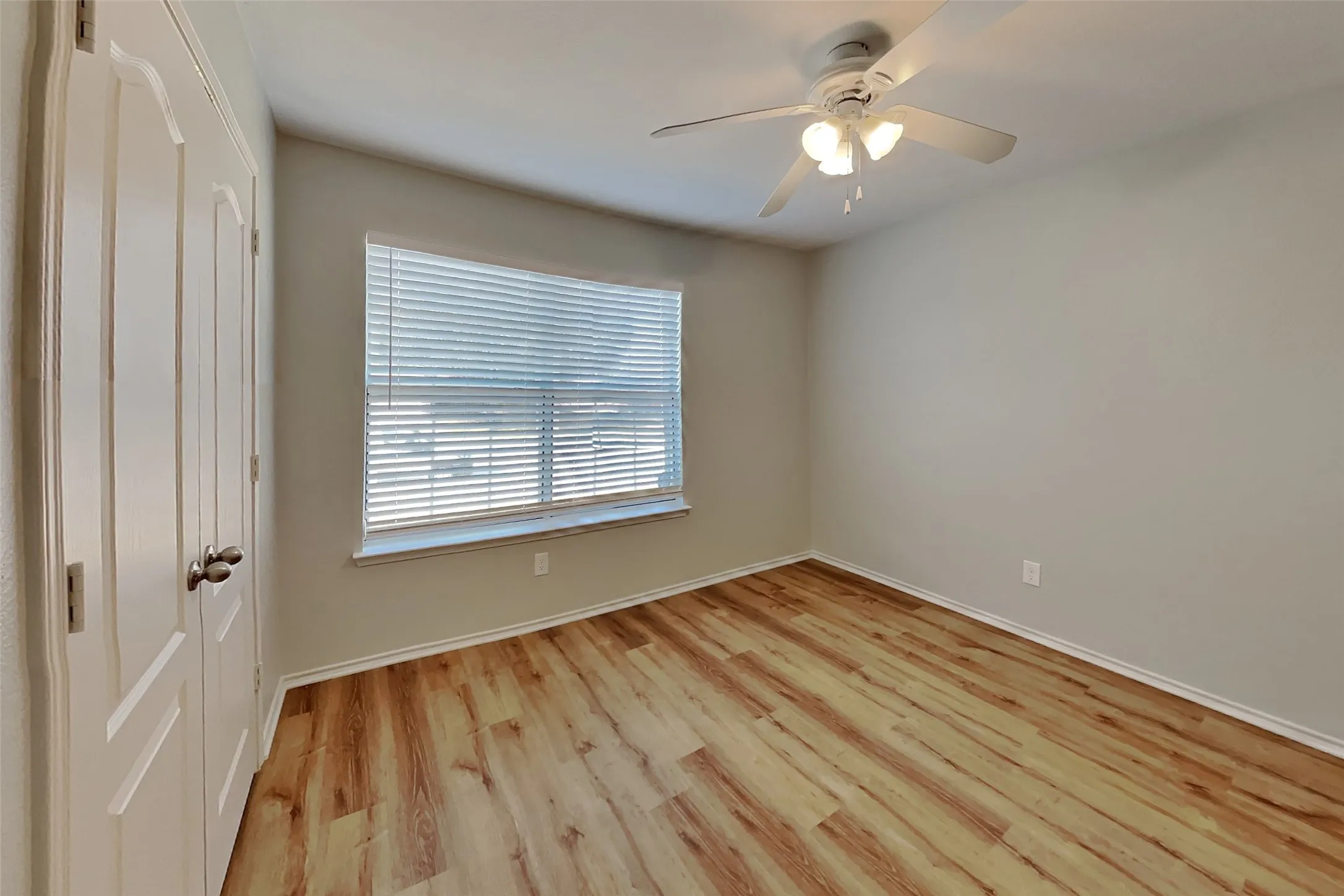 Single Family Residence For Rent in Tarrant County , 641 Mallard Drive, Saginaw, Texas 76131, 3 Bedroom, 2 Bathroom, 2 Garage spaces, 1,555 Sqft, built in 2004, mls#21391822, Real Estate Agent in Saginaw, Homes For Rent in Tarrant county, Homes For Rent in Saginaw, Realtor in Saginaw Texas, Real Estate Brokerage Independent Realty Texas, Luminita Cordes Realtor