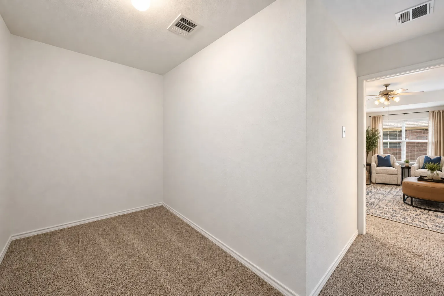 Single Family Residence For Sale in Collin County , 7209 Royal Glen Trail, Mc Kinney, Texas 75072, 3 Bedroom, 3 Bathroom, 2 Garage spaces, 2,994 Sqft, built in 2004, mls#21391106, Real Estate Agent in Mc Kinney, Homes For Sale in Collin county, Homes For Sale in Mc Kinney, Realtor in Mc Kinney Texas, Real Estate Brokerage Independent Realty Texas, Luminita Cordes Realtor
