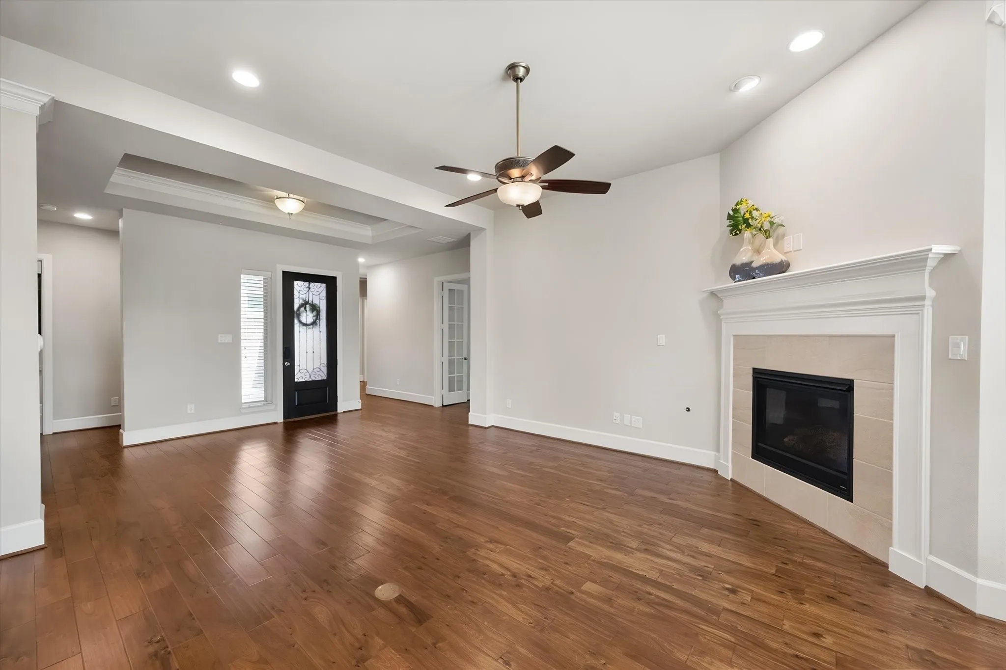Single Family Residence For Sale in Tarrant County , 1108 Ivy Charm Way, Arlington, Texas 76005, 3 Bedroom, 3 Bathroom, 2 Garage spaces, 2,506 Sqft, built in 2017, mls#21391682, Real Estate Agent in Arlington, Homes For Sale in Tarrant county, Homes For Sale in Arlington, Realtor in Arlington Texas, Real Estate Brokerage Independent Realty Texas, Luminita Cordes Realtor