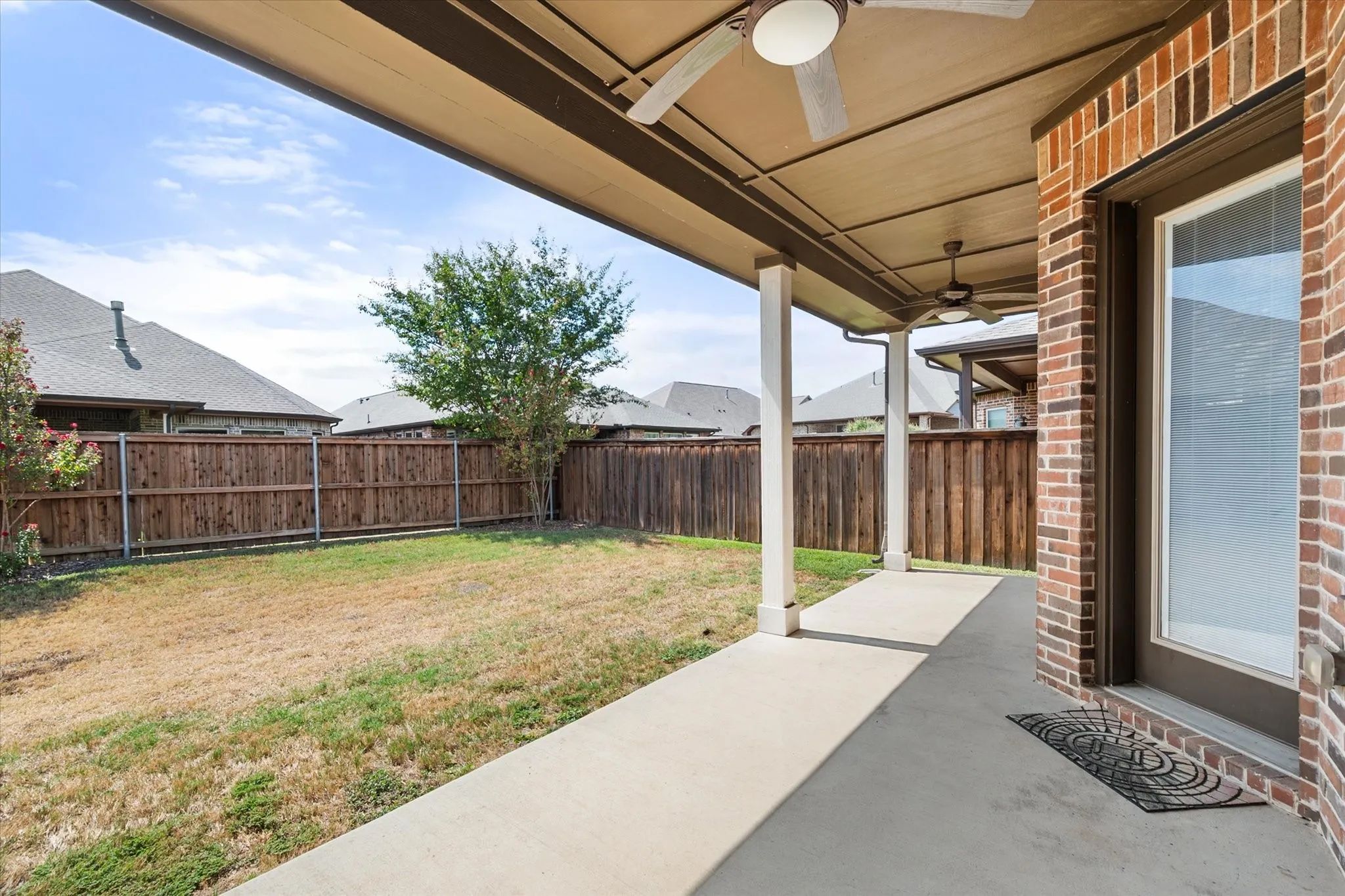 Single Family Residence For Sale in Tarrant County , 1108 Ivy Charm Way, Arlington, Texas 76005, 3 Bedroom, 3 Bathroom, 2 Garage spaces, 2,506 Sqft, built in 2017, mls#21391682, Real Estate Agent in Arlington, Homes For Sale in Tarrant county, Homes For Sale in Arlington, Realtor in Arlington Texas, Real Estate Brokerage Independent Realty Texas, Luminita Cordes Realtor