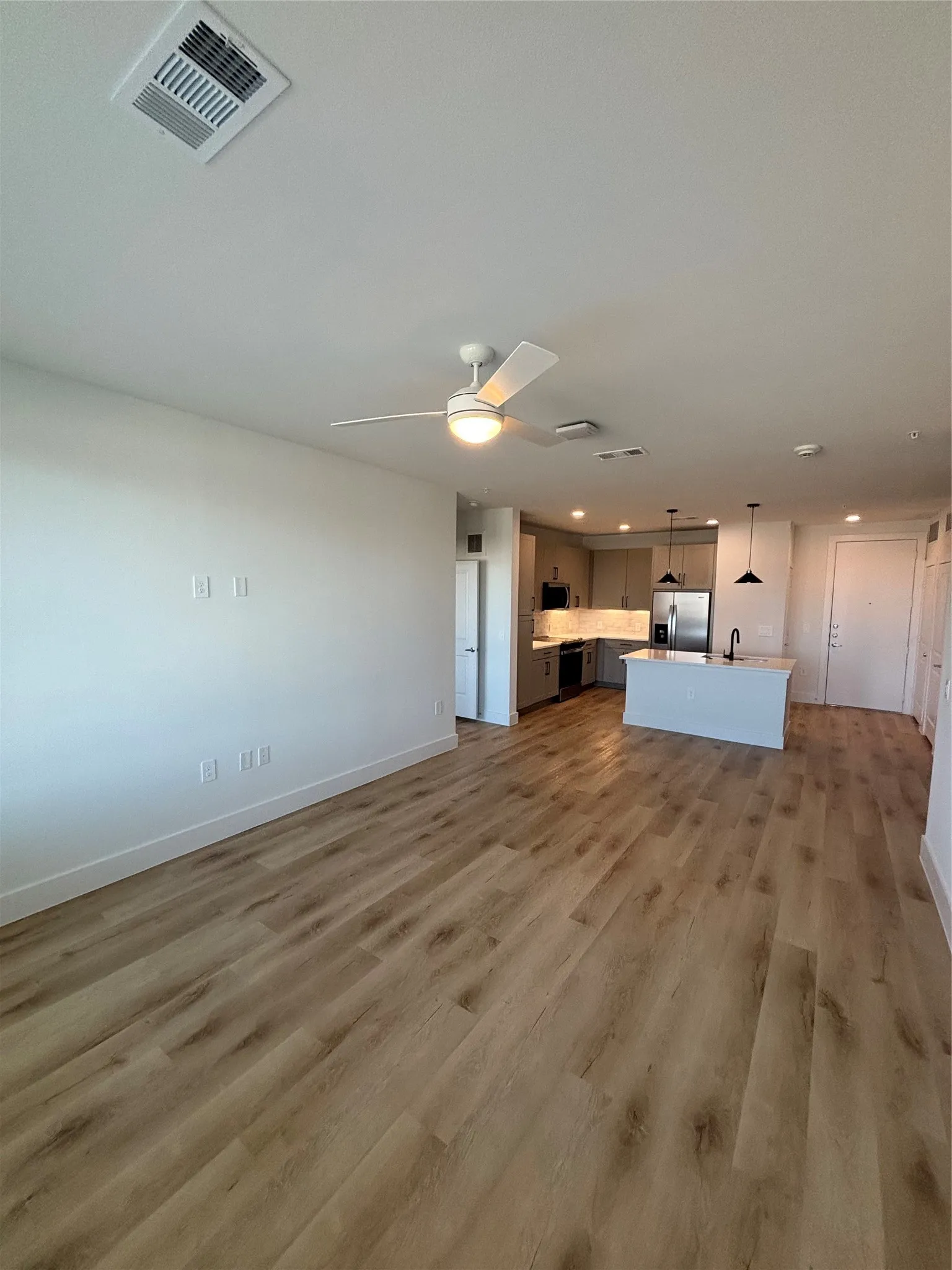 Apartment For Rent in Collin County , 541 J Place 1510, Plano, Texas 75074, 2 Bedroom, 2 Bathroom, 2 Garage spaces, 1,158 Sqft, built in 2026, mls#21391828, Real Estate Agent in Plano, Homes For Rent in Collin county, Homes For Rent in Plano, Realtor in Plano Texas, Real Estate Brokerage Independent Realty Texas, Luminita Cordes Realtor