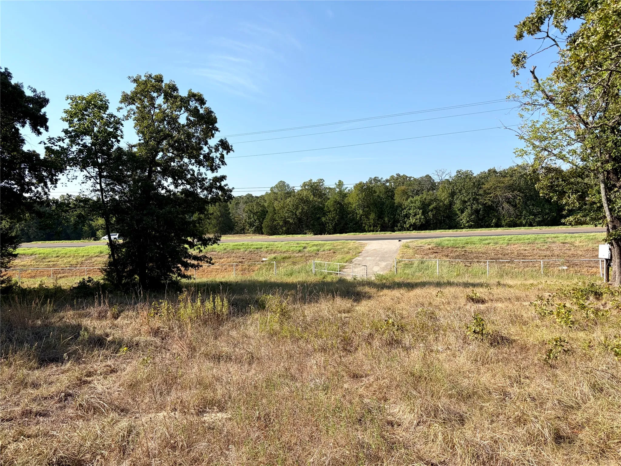 Unimproved Land For Sale in Henderson County , 10740 N Us-175, Athens, Texas 75751, 0, 0, Garage spaces, 0 Sqft, built in 0, mls#21389087, Real Estate Agent in Athens, Homes For Sale in Henderson county, Homes For Sale in Athens, Realtor in Athens Texas, Real Estate Brokerage Independent Realty Texas, Luminita Cordes Realtor