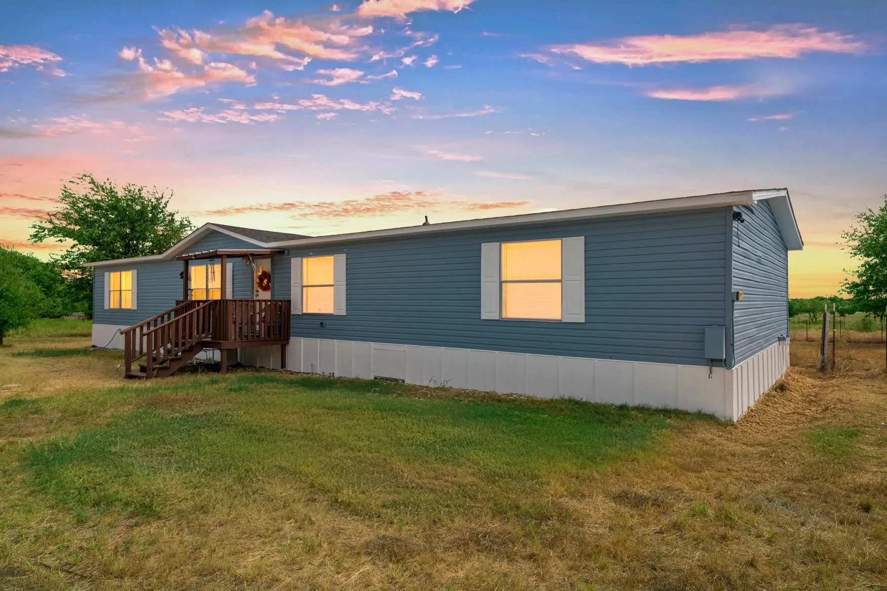 Mobile Home For Sale in Mc Lennan County , 5415 Eddy Gatesville Parkway, Moody, Texas 76557, 4 Bedroom, 2 Bathroom, Garage spaces, 1,872 Sqft, built in 2013, mls#21391783, Real Estate Agent in Moody, Homes For Sale in Mc Lennan county, Homes For Sale in Moody, Realtor in Moody Texas, Real Estate Brokerage Independent Realty Texas, Luminita Cordes Realtor