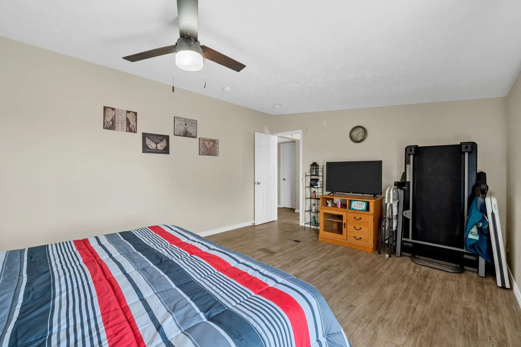 Mobile Home For Sale in Mc Lennan County , 5415 Eddy Gatesville Parkway, Moody, Texas 76557, 4 Bedroom, 2 Bathroom, Garage spaces, 1,872 Sqft, built in 2013, mls#21391783, Real Estate Agent in Moody, Homes For Sale in Mc Lennan county, Homes For Sale in Moody, Realtor in Moody Texas, Real Estate Brokerage Independent Realty Texas, Luminita Cordes Realtor