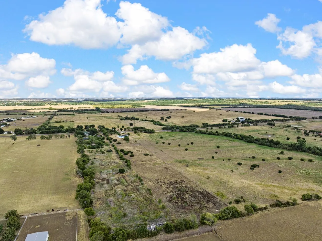 Mobile Home For Sale in Mc Lennan County , 5415 Eddy Gatesville Parkway, Moody, Texas 76557, 4 Bedroom, 2 Bathroom, Garage spaces, 1,872 Sqft, built in 2013, mls#21391783, Real Estate Agent in Moody, Homes For Sale in Mc Lennan county, Homes For Sale in Moody, Realtor in Moody Texas, Real Estate Brokerage Independent Realty Texas, Luminita Cordes Realtor