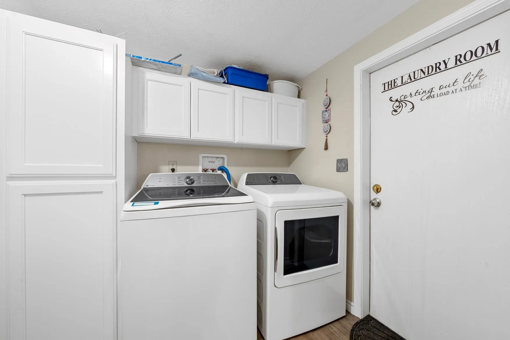 Mobile Home For Sale in Mc Lennan County , 5415 Eddy Gatesville Parkway, Moody, Texas 76557, 4 Bedroom, 2 Bathroom, Garage spaces, 1,872 Sqft, built in 2013, mls#21391783, Real Estate Agent in Moody, Homes For Sale in Mc Lennan county, Homes For Sale in Moody, Realtor in Moody Texas, Real Estate Brokerage Independent Realty Texas, Luminita Cordes Realtor