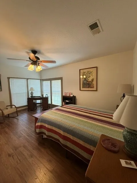 Single Family Residence For Rent in Tarrant County , 6870 Briar Road, Azle, Texas 76020, 1 Bedroom, 1 Bathroom, 2 Garage spaces, 825 Sqft, built in 1970, mls#21391826, Real Estate Agent in Azle, Homes For Rent in Tarrant county, Homes For Rent in Azle, Realtor in Azle Texas, Real Estate Brokerage Independent Realty Texas, Luminita Cordes Realtor