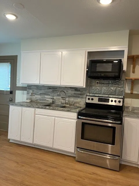Single Family Residence For Rent in Tarrant County , 6870 Briar Road, Azle, Texas 76020, 1 Bedroom, 1 Bathroom, 2 Garage spaces, 825 Sqft, built in 1970, mls#21391826, Real Estate Agent in Azle, Homes For Rent in Tarrant county, Homes For Rent in Azle, Realtor in Azle Texas, Real Estate Brokerage Independent Realty Texas, Luminita Cordes Realtor