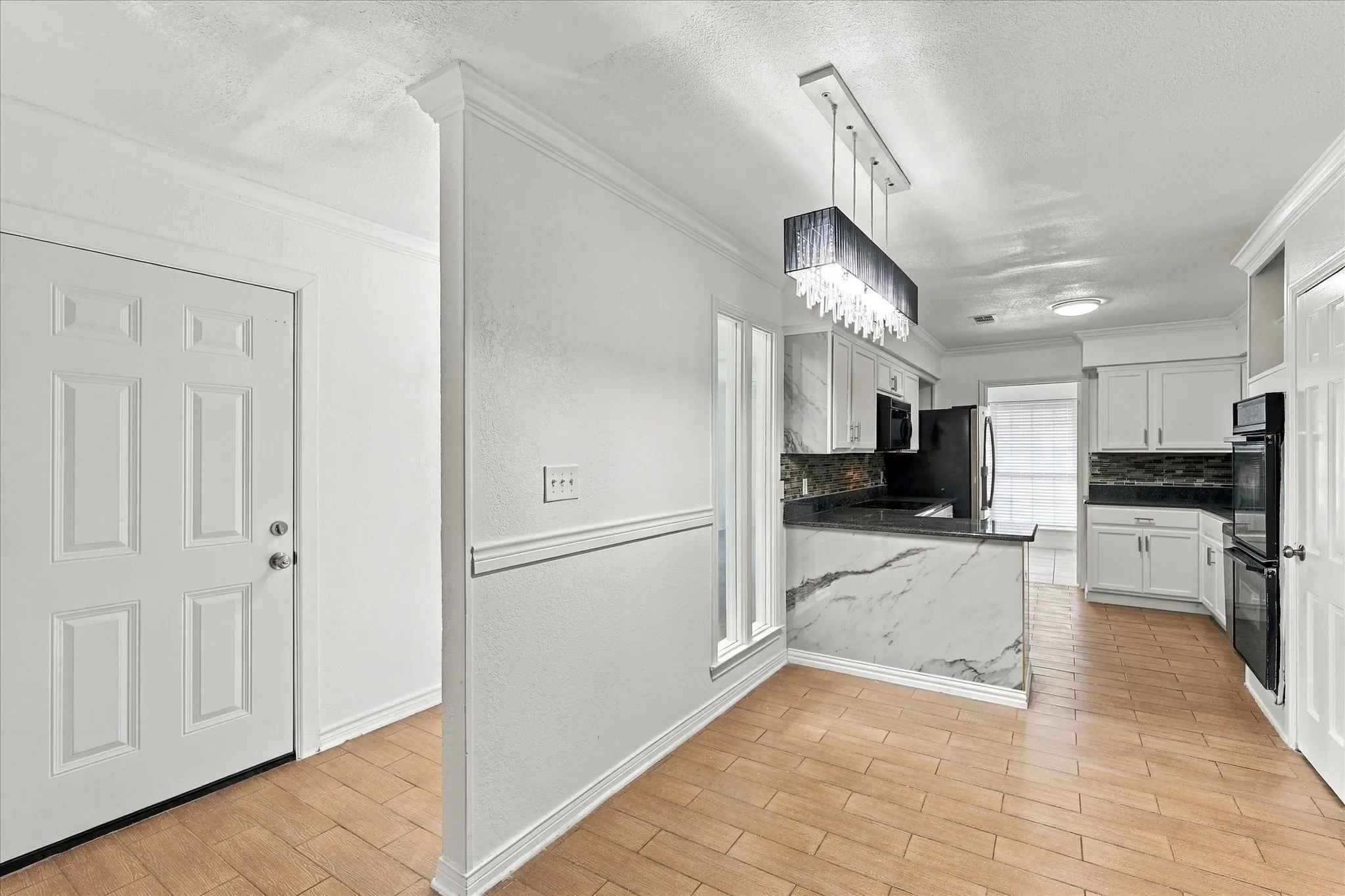 Single Family Residence For Sale in Hunt County , 6408 Chapman Drive, Greenville, Texas 75402, 4 Bedroom, 2 Bathroom, 2 Garage spaces, 2,097 Sqft, built in 1974, mls#21387230, Real Estate Agent in Greenville, Homes For Sale in Hunt county, Homes For Sale in Greenville, Realtor in Greenville Texas, Real Estate Brokerage Independent Realty Texas, Luminita Cordes Realtor