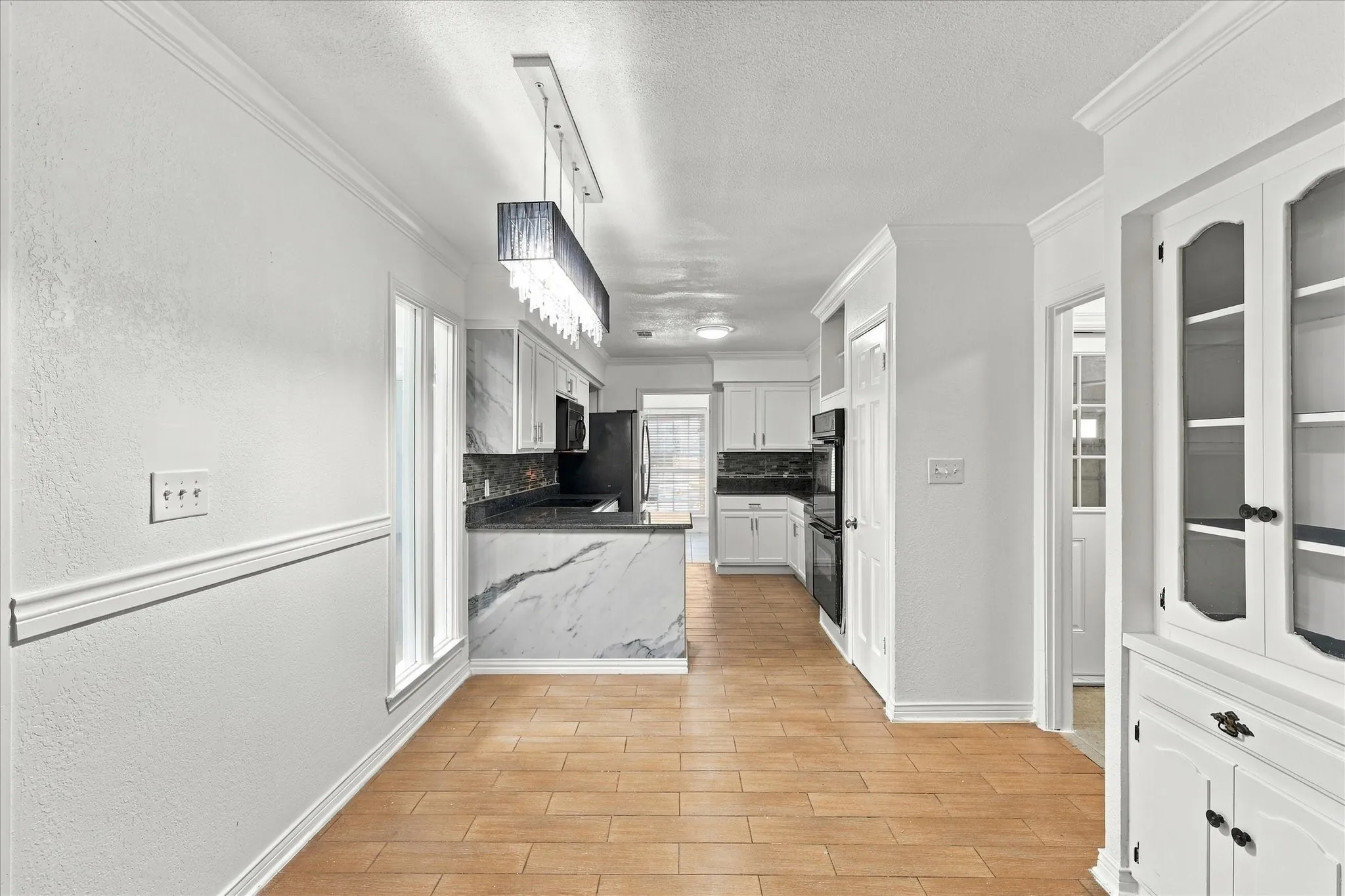Single Family Residence For Sale in Hunt County , 6408 Chapman Drive, Greenville, Texas 75402, 4 Bedroom, 2 Bathroom, 2 Garage spaces, 2,097 Sqft, built in 1974, mls#21387230, Real Estate Agent in Greenville, Homes For Sale in Hunt county, Homes For Sale in Greenville, Realtor in Greenville Texas, Real Estate Brokerage Independent Realty Texas, Luminita Cordes Realtor