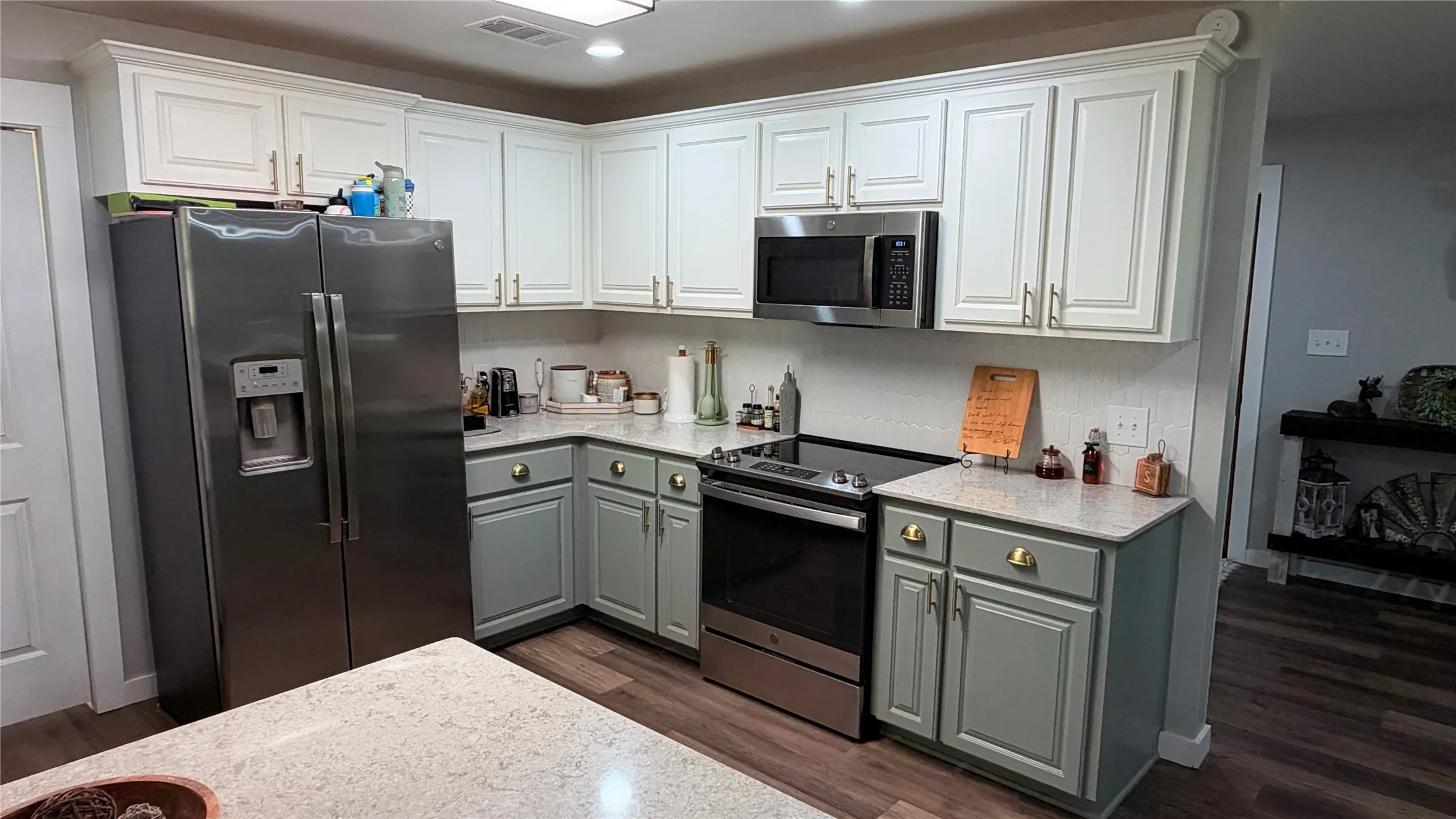 Single Family Residence For Sale in Fannin County , 328 County Road 4664, Leonard, Texas 75452, 4 Bedroom, 3 Bathroom, 1 Garage spaces, 1,932 Sqft, built in 1983, mls#21391855, Real Estate Agent in Leonard, Homes For Sale in Fannin county, Homes For Sale in Leonard, Realtor in Leonard Texas, Real Estate Brokerage Independent Realty Texas, Luminita Cordes Realtor