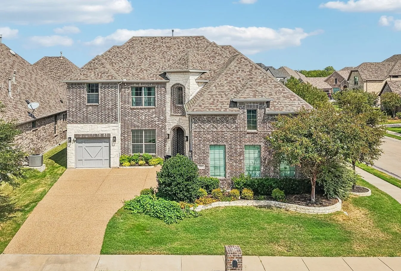 Single Family Residence For Rent