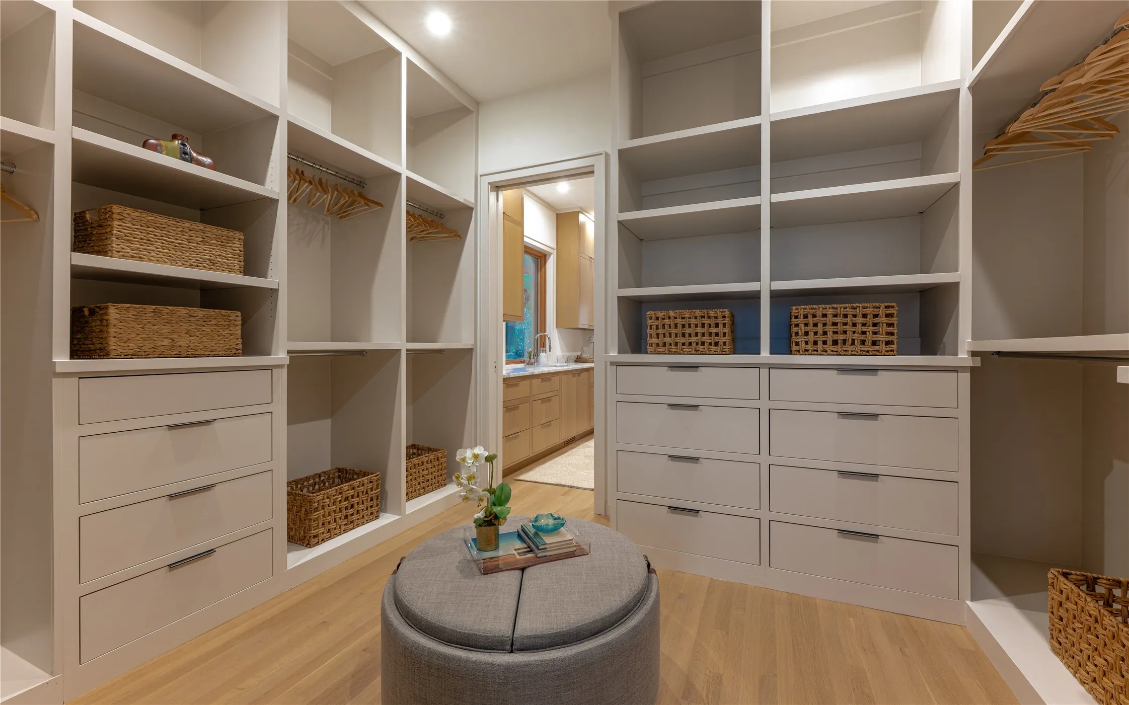 Single Family Residence For Sale in Tarrant County , 5305 Quail Run Street, Fort Worth, Texas 76107, 3 Bedroom, 4 Bathroom, 2 Garage spaces, 3,205 Sqft, built in 2026, mls#21387296, Real Estate Agent in Fort Worth, Homes For Sale in Tarrant county, Homes For Sale in Fort Worth, Realtor in Fort Worth Texas, Real Estate Brokerage Independent Realty Texas, Luminita Cordes Realtor