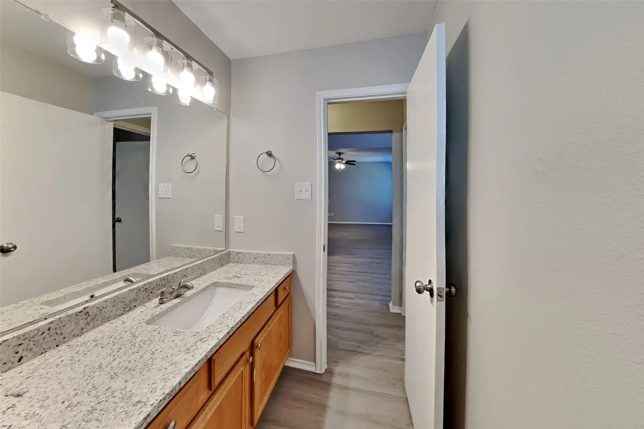 Single Family Residence For Rent in Tarrant County , 1709 Ryanfeld Drive, Mansfield, Texas 76063, 3 Bedroom, 2 Bathroom, 2 Garage spaces, 1,620 Sqft, built in 2002, mls#21391854, Real Estate Agent in Mansfield, Homes For Rent in Tarrant county, Homes For Rent in Mansfield, Realtor in Mansfield Texas, Real Estate Brokerage Independent Realty Texas, Luminita Cordes Realtor