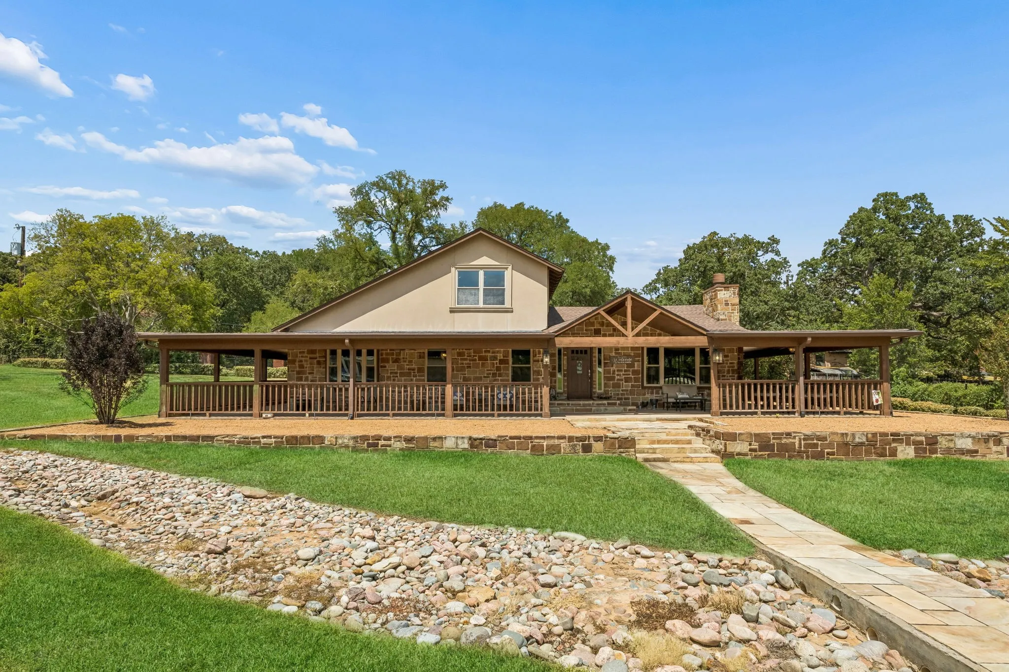 Guest House house with 2289 SF of fully remodeled living area