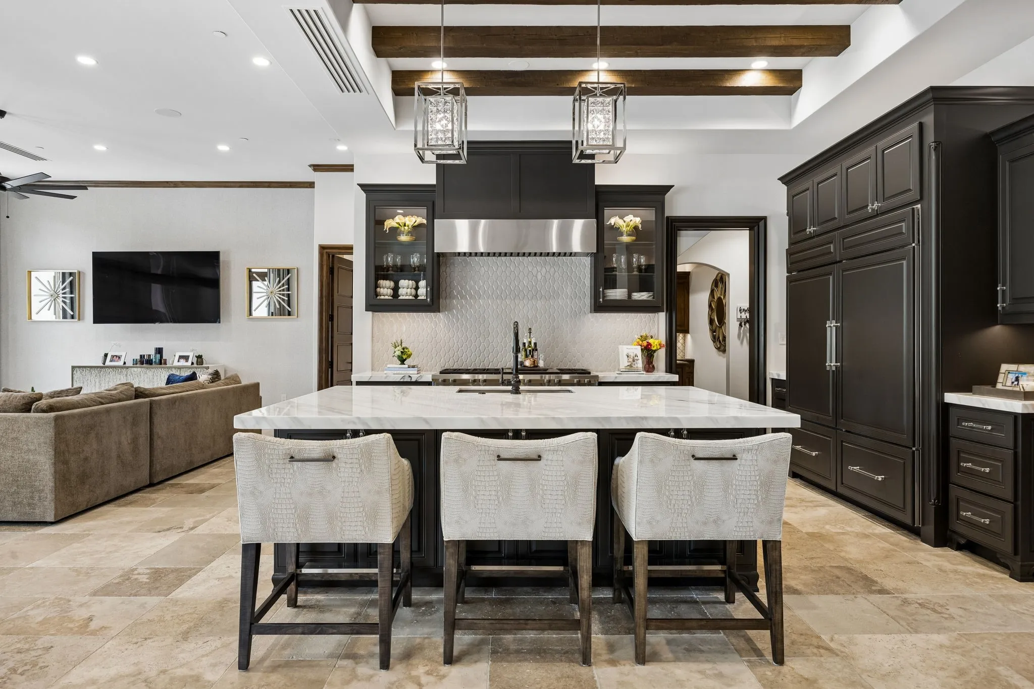 Elegantly Remodeled and Built In Meile Expresso