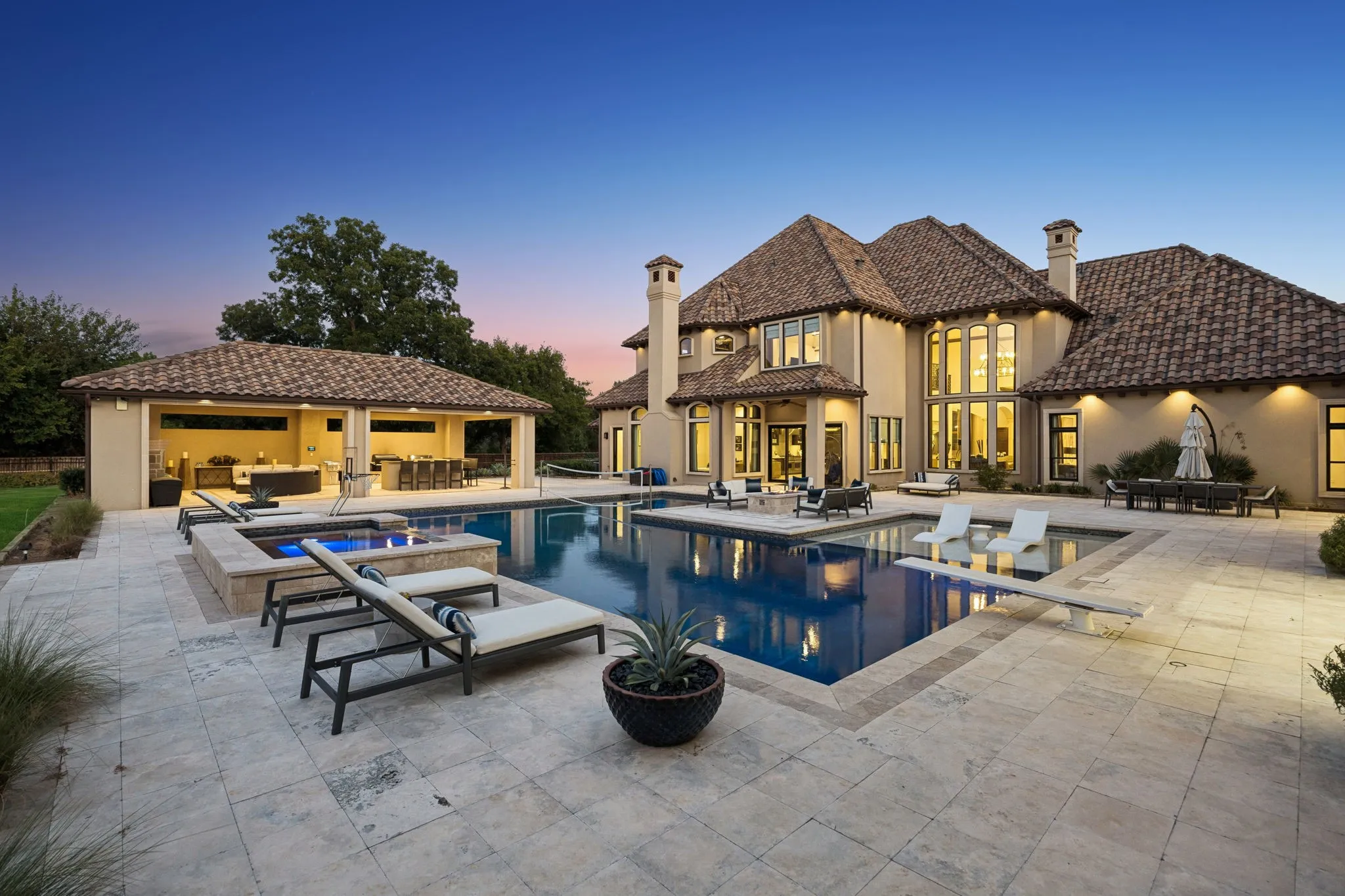 Stunning Pool and Outdoor Cabana Area