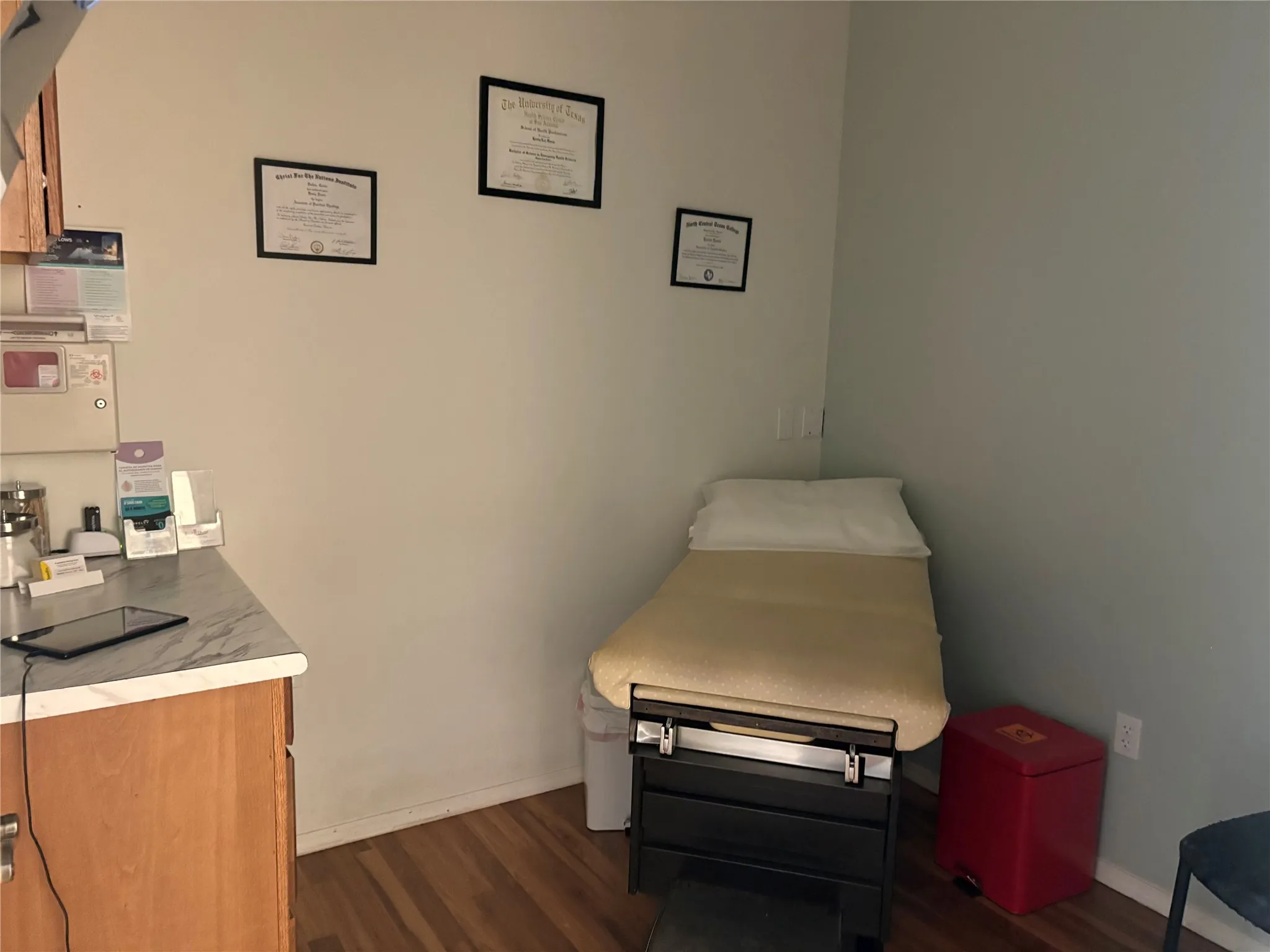 Office For Rent in Denton County , 111 W 5th Street, Justin, Texas 76247, 0, 0, Garage spaces, 0 Sqft, built in 2002, mls#21391864, Real Estate Agent in Justin, Homes For Rent in Denton county, Homes For Rent in Justin, Realtor in Justin Texas, Real Estate Brokerage Independent Realty Texas, Luminita Cordes Realtor
