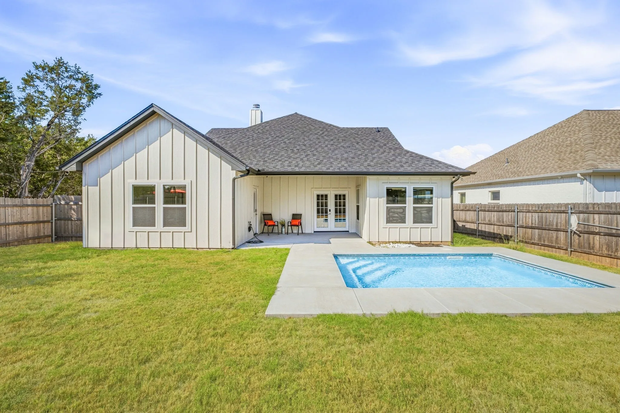 Single Family Residence For Sale in Hood County , 4825 Wichita Street, Granbury, Texas 76048, 3 Bedroom, 2 Bathroom, 2 Garage spaces, 1,634 Sqft, built in 2024, mls#21387297, Real Estate Agent in Granbury, Homes For Sale in Hood county, Homes For Sale in Granbury, Realtor in Granbury Texas, Real Estate Brokerage Independent Realty Texas, Luminita Cordes Realtor