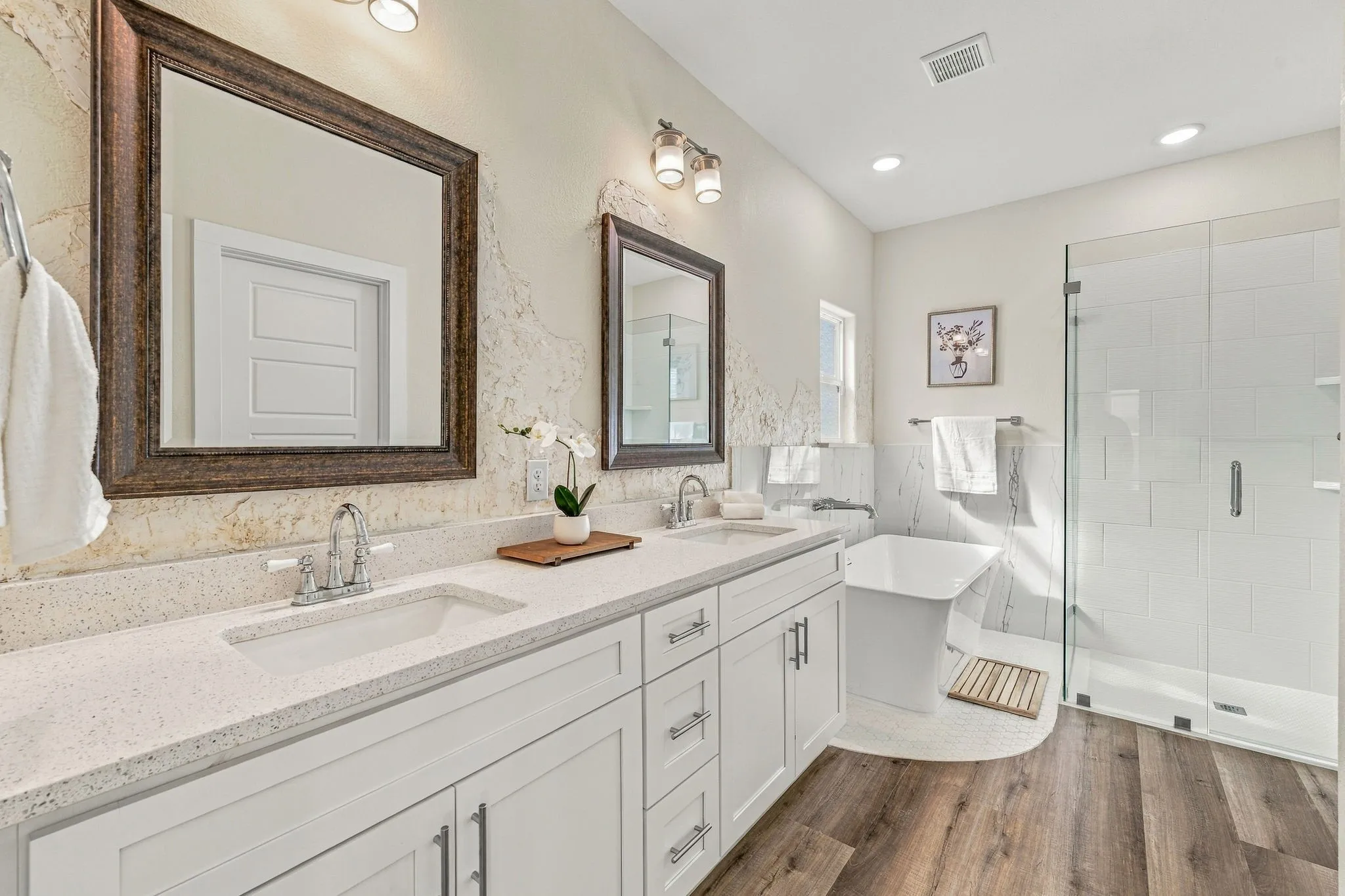 Single Family Residence For Sale in Hood County , 4825 Wichita Street, Granbury, Texas 76048, 3 Bedroom, 2 Bathroom, 2 Garage spaces, 1,634 Sqft, built in 2024, mls#21387297, Real Estate Agent in Granbury, Homes For Sale in Hood county, Homes For Sale in Granbury, Realtor in Granbury Texas, Real Estate Brokerage Independent Realty Texas, Luminita Cordes Realtor