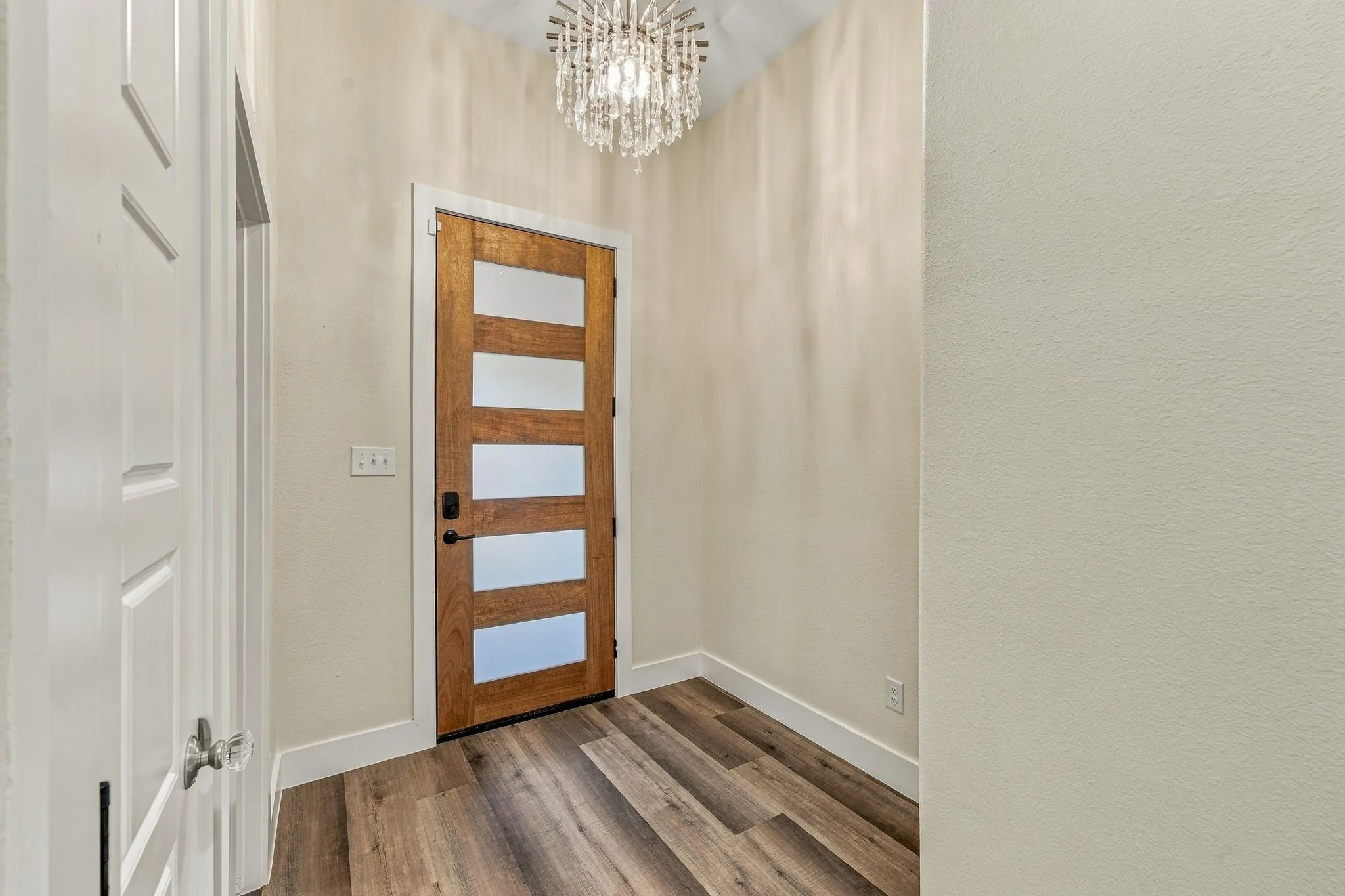 Single Family Residence For Sale in Hood County , 4825 Wichita Street, Granbury, Texas 76048, 3 Bedroom, 2 Bathroom, 2 Garage spaces, 1,634 Sqft, built in 2024, mls#21387297, Real Estate Agent in Granbury, Homes For Sale in Hood county, Homes For Sale in Granbury, Realtor in Granbury Texas, Real Estate Brokerage Independent Realty Texas, Luminita Cordes Realtor
