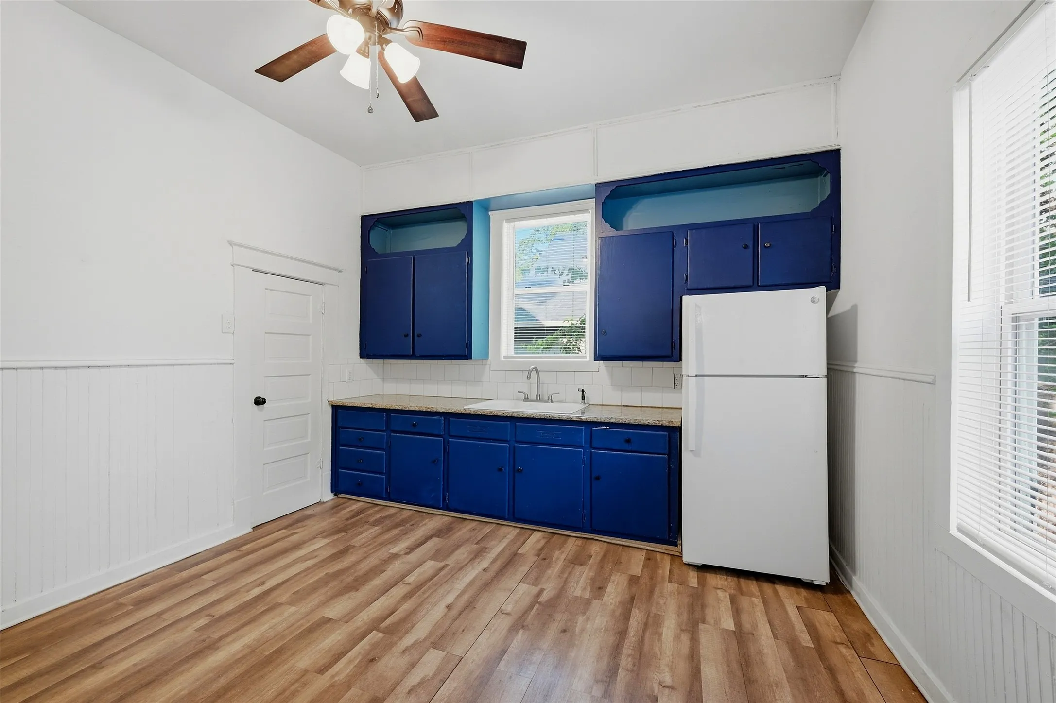 Single Family Residence For Rent in Grayson County , 605 E Woodard Street, Denison, Texas 75021, 2 Bedroom, 1 Bathroom, Garage spaces, 980 Sqft, built in 1900, mls#21391863, Real Estate Agent in Denison, Homes For Rent in Grayson county, Homes For Rent in Denison, Realtor in Denison Texas, Real Estate Brokerage Independent Realty Texas, Luminita Cordes Realtor