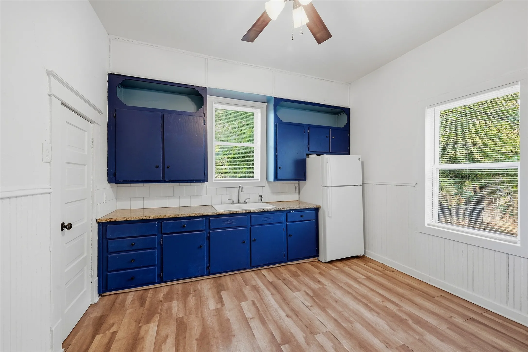 Single Family Residence For Rent in Grayson County , 605 E Woodard Street, Denison, Texas 75021, 2 Bedroom, 1 Bathroom, Garage spaces, 980 Sqft, built in 1900, mls#21391863, Real Estate Agent in Denison, Homes For Rent in Grayson county, Homes For Rent in Denison, Realtor in Denison Texas, Real Estate Brokerage Independent Realty Texas, Luminita Cordes Realtor