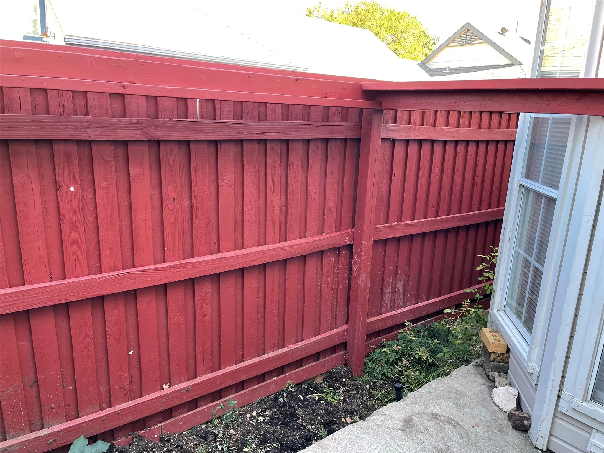 Single Family Residence For Rent in Dallas County , 3149 Royal Lane, Dallas, Texas 75229, 2 Bedroom, 2 Bathroom, 1 Garage spaces, 1,078 Sqft, built in 1983, mls#21377737, Real Estate Agent in Dallas, Homes For Rent in Dallas county, Homes For Rent in Dallas, Realtor in Dallas Texas, Real Estate Brokerage Independent Realty Texas, Luminita Cordes Realtor