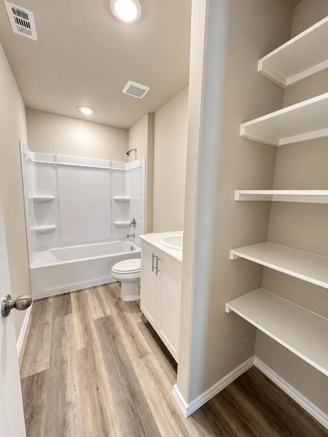 Single Family Residence For Rent in Denton County , 2721 Flowers Drive, Denton, Texas 76205, 4 Bedroom, 2 Bathroom, 2 Garage spaces, 1,671 Sqft, built in 2026, mls#21391873, Real Estate Agent in Denton, Homes For Rent in Denton county, Homes For Rent in Denton, Realtor in Denton Texas, Real Estate Brokerage Independent Realty Texas, Luminita Cordes Realtor