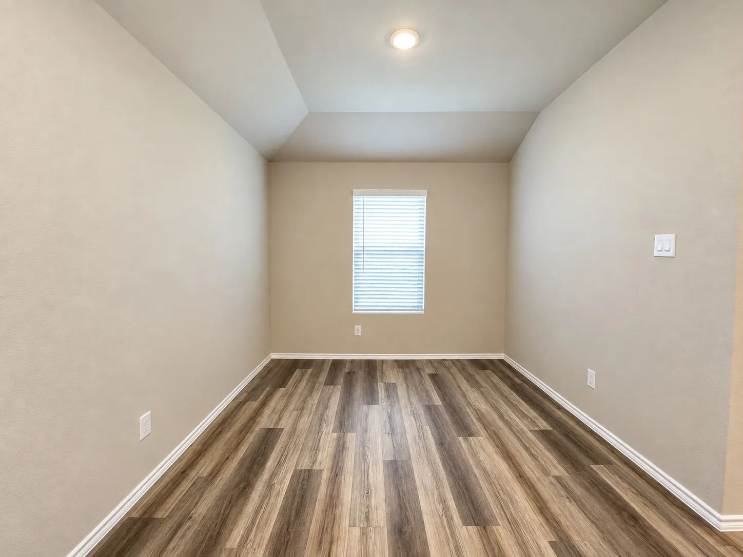 Single Family Residence For Rent in Denton County , 2721 Flowers Drive, Denton, Texas 76205, 4 Bedroom, 2 Bathroom, 2 Garage spaces, 1,671 Sqft, built in 2026, mls#21391873, Real Estate Agent in Denton, Homes For Rent in Denton county, Homes For Rent in Denton, Realtor in Denton Texas, Real Estate Brokerage Independent Realty Texas, Luminita Cordes Realtor