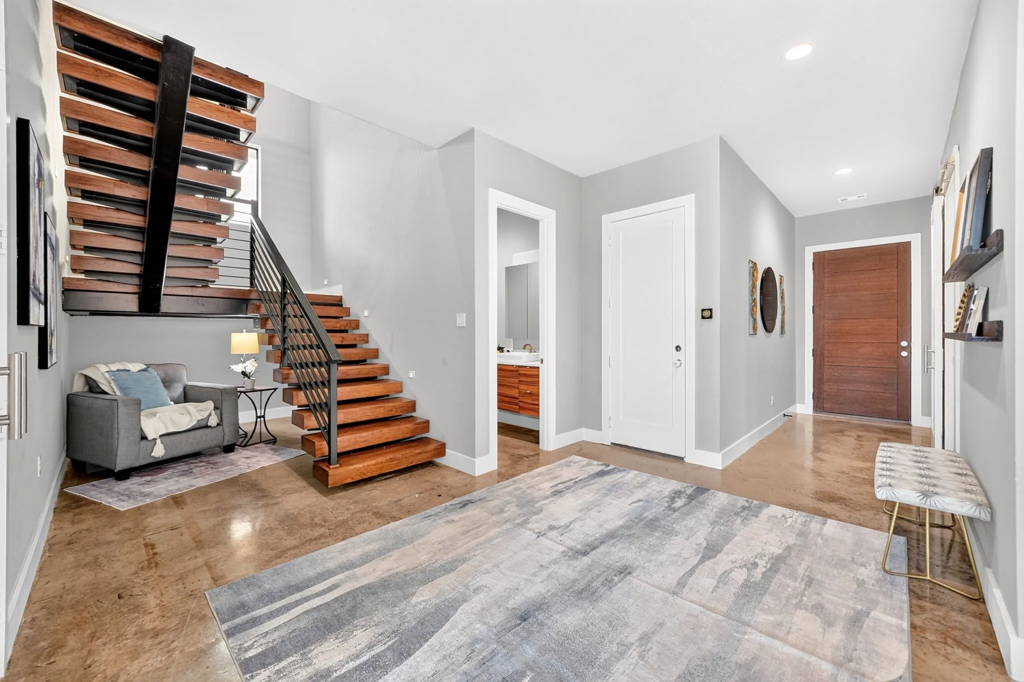Single Family Residence For Sale in Dallas County , 4234 Merrell Road, Dallas, Texas 75229, 4 Bedroom, 5 Bathroom, 2 Garage spaces, 3,663 Sqft, built in 2018, mls#21391414, Real Estate Agent in Dallas, Homes For Sale in Dallas county, Homes For Sale in Dallas, Realtor in Dallas Texas, Real Estate Brokerage Independent Realty Texas, Luminita Cordes Realtor