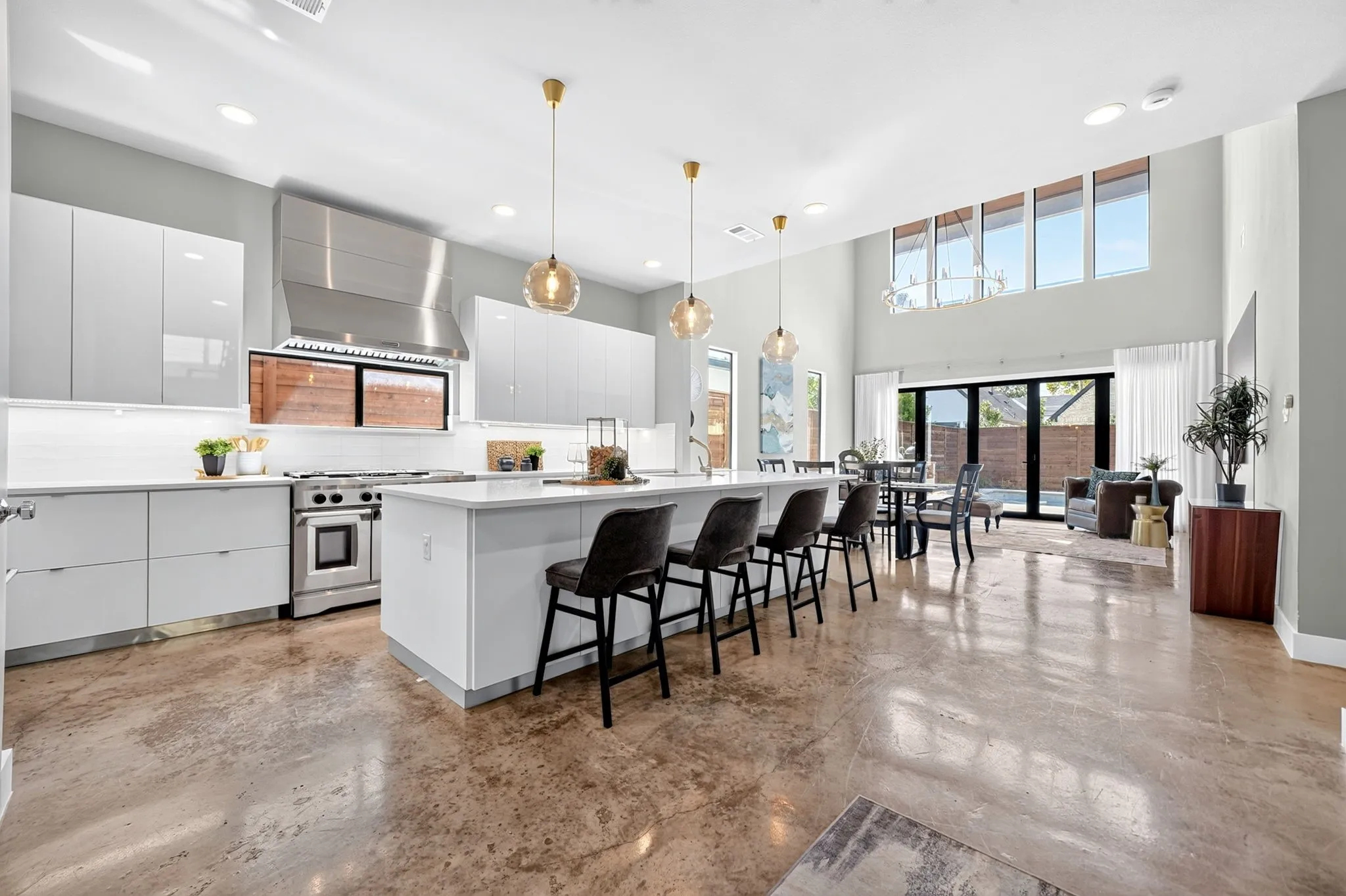 Single Family Residence For Sale in Dallas County , 4234 Merrell Road, Dallas, Texas 75229, 4 Bedroom, 5 Bathroom, 2 Garage spaces, 3,663 Sqft, built in 2018, mls#21391414, Real Estate Agent in Dallas, Homes For Sale in Dallas county, Homes For Sale in Dallas, Realtor in Dallas Texas, Real Estate Brokerage Independent Realty Texas, Luminita Cordes Realtor