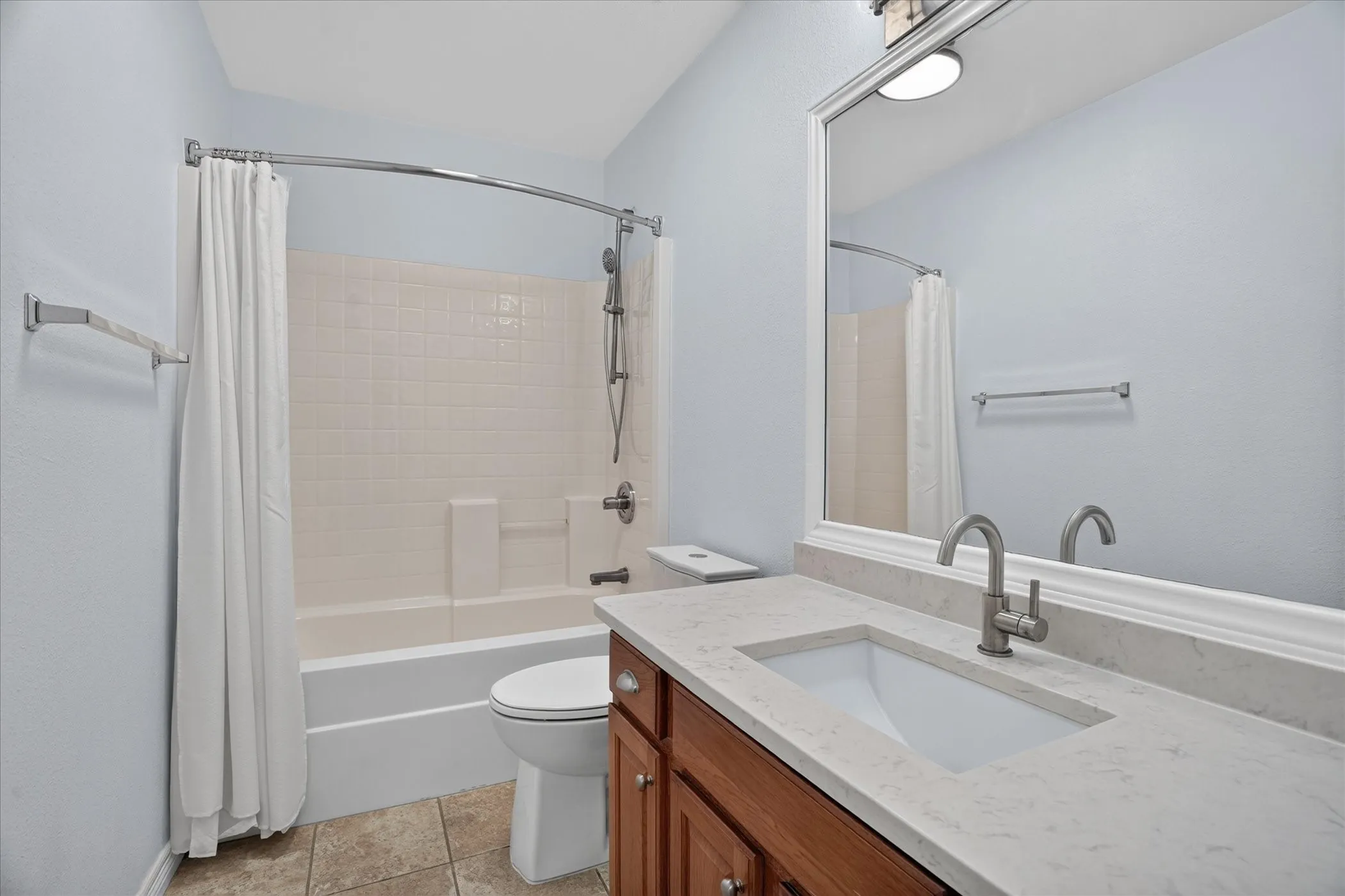 Single Family Residence For Sale in Johnson County , 1004 Eden Street, Burleson, Texas 76028, 4 Bedroom, 2 Bathroom, 2 Garage spaces, 2,138 Sqft, built in 2002, mls#21391867, Real Estate Agent in Burleson, Homes For Sale in Johnson county, Homes For Sale in Burleson, Realtor in Burleson Texas, Real Estate Brokerage Independent Realty Texas, Luminita Cordes Realtor