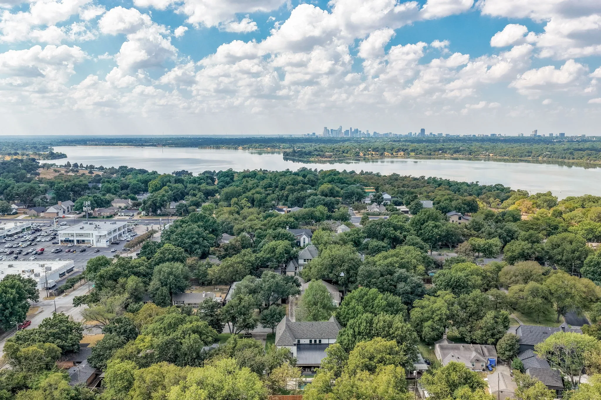 Single Family Residence For Sale in Dallas County , 652 Harter Road, Dallas, Texas 75218, 5 Bedroom, 6 Bathroom, 2 Garage spaces, 4,659 Sqft, built in 2026, mls#21391560, Real Estate Agent in Dallas, Homes For Sale in Dallas county, Homes For Sale in Dallas, Realtor in Dallas Texas, Real Estate Brokerage Independent Realty Texas, Luminita Cordes Realtor