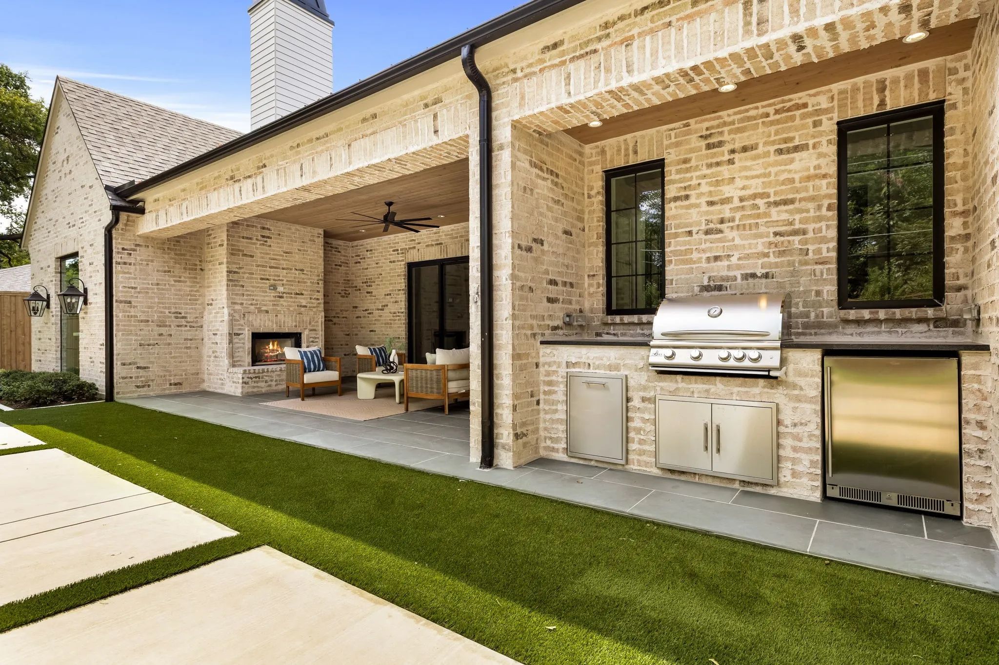 Single Family Residence For Sale in Dallas County , 652 Harter Road, Dallas, Texas 75218, 5 Bedroom, 6 Bathroom, 2 Garage spaces, 4,659 Sqft, built in 2026, mls#21391560, Real Estate Agent in Dallas, Homes For Sale in Dallas county, Homes For Sale in Dallas, Realtor in Dallas Texas, Real Estate Brokerage Independent Realty Texas, Luminita Cordes Realtor