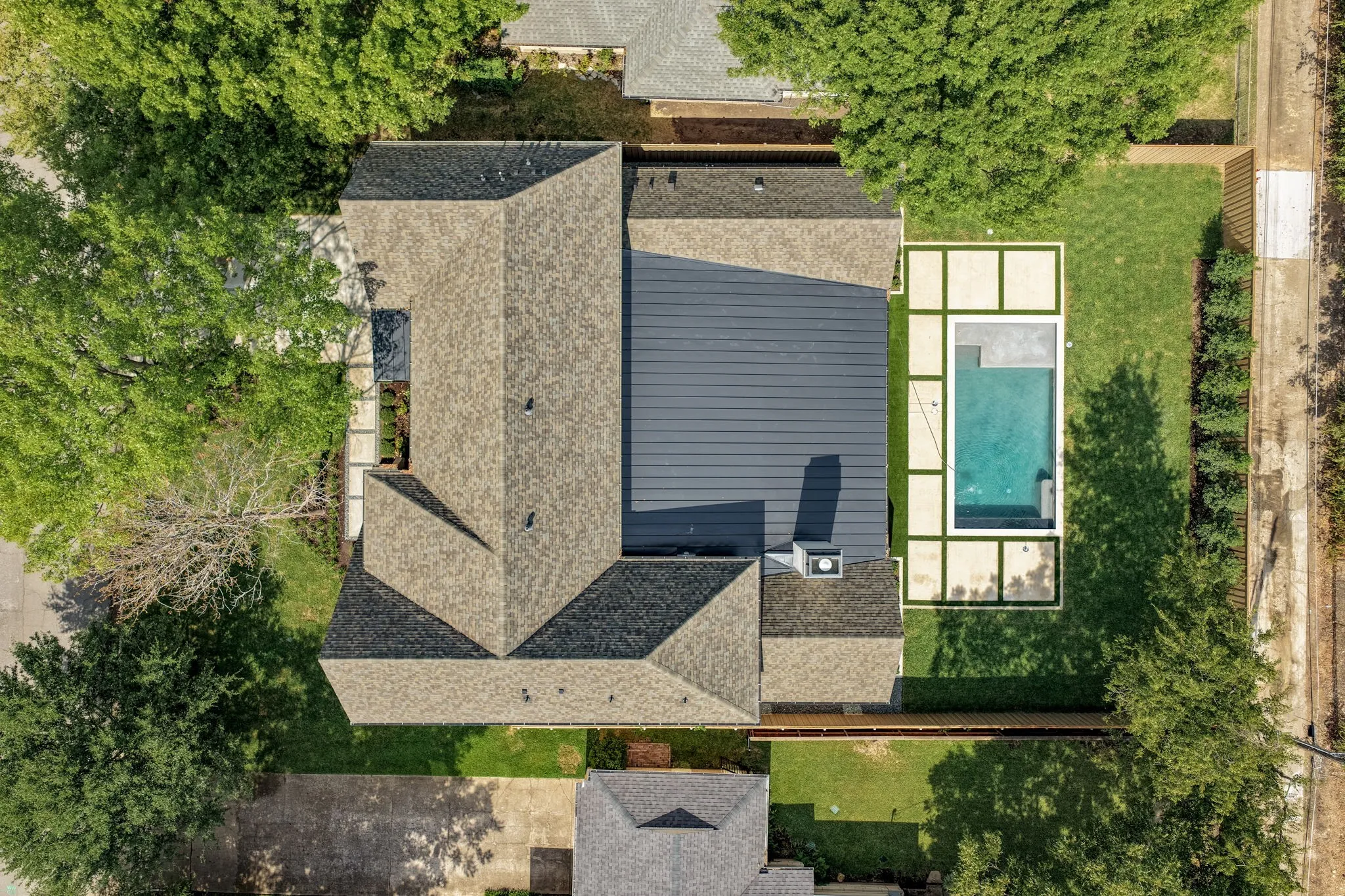 Single Family Residence For Sale in Dallas County , 652 Harter Road, Dallas, Texas 75218, 5 Bedroom, 6 Bathroom, 2 Garage spaces, 4,659 Sqft, built in 2026, mls#21391560, Real Estate Agent in Dallas, Homes For Sale in Dallas county, Homes For Sale in Dallas, Realtor in Dallas Texas, Real Estate Brokerage Independent Realty Texas, Luminita Cordes Realtor