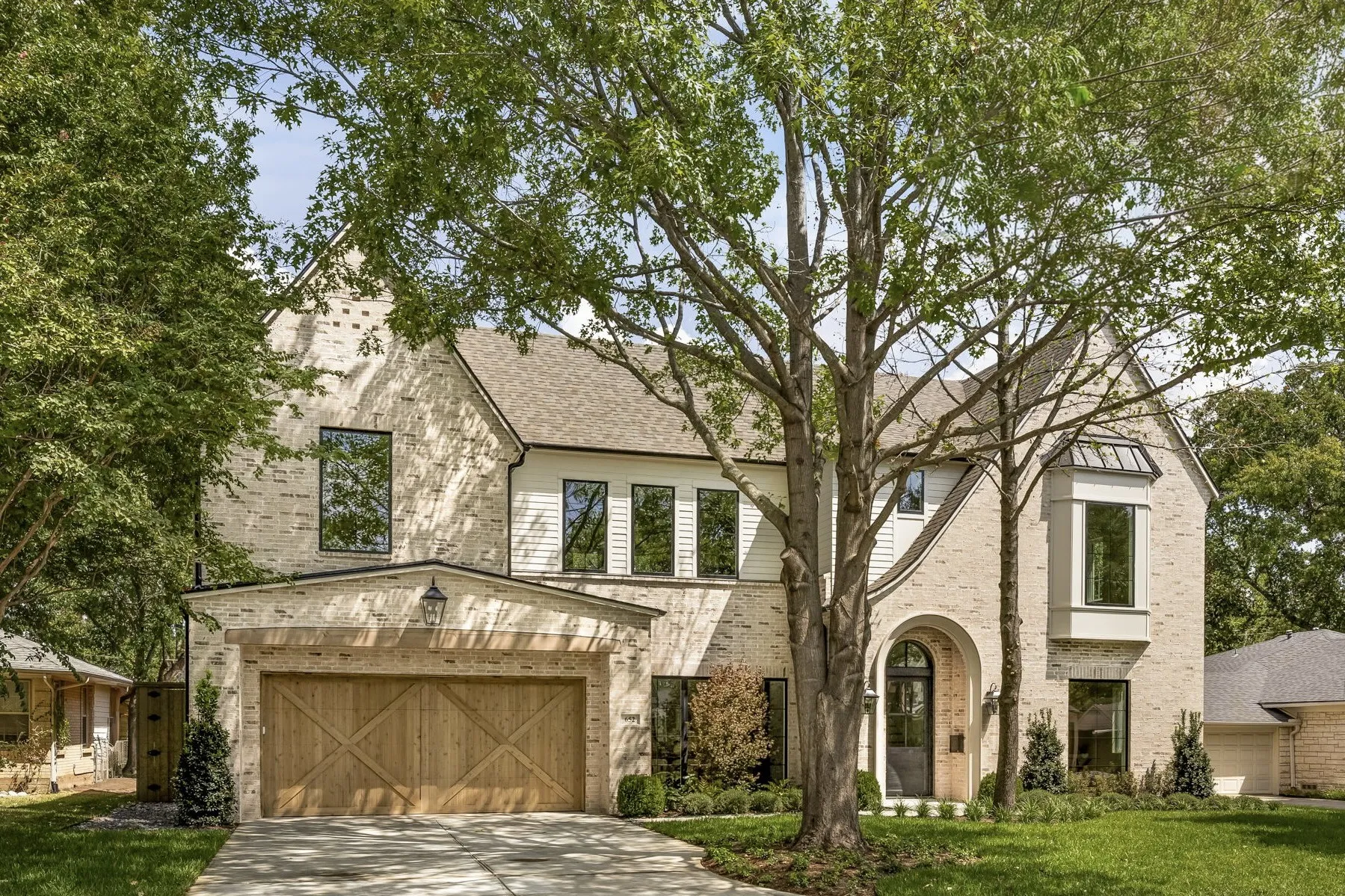Single Family Residence For Sale in Dallas County , 652 Harter Road, Dallas, Texas 75218, 5 Bedroom, 6 Bathroom, 2 Garage spaces, 4,659 Sqft, built in 2026, mls#21391560, Real Estate Agent in Dallas, Homes For Sale in Dallas county, Homes For Sale in Dallas, Realtor in Dallas Texas, Real Estate Brokerage Independent Realty Texas, Luminita Cordes Realtor