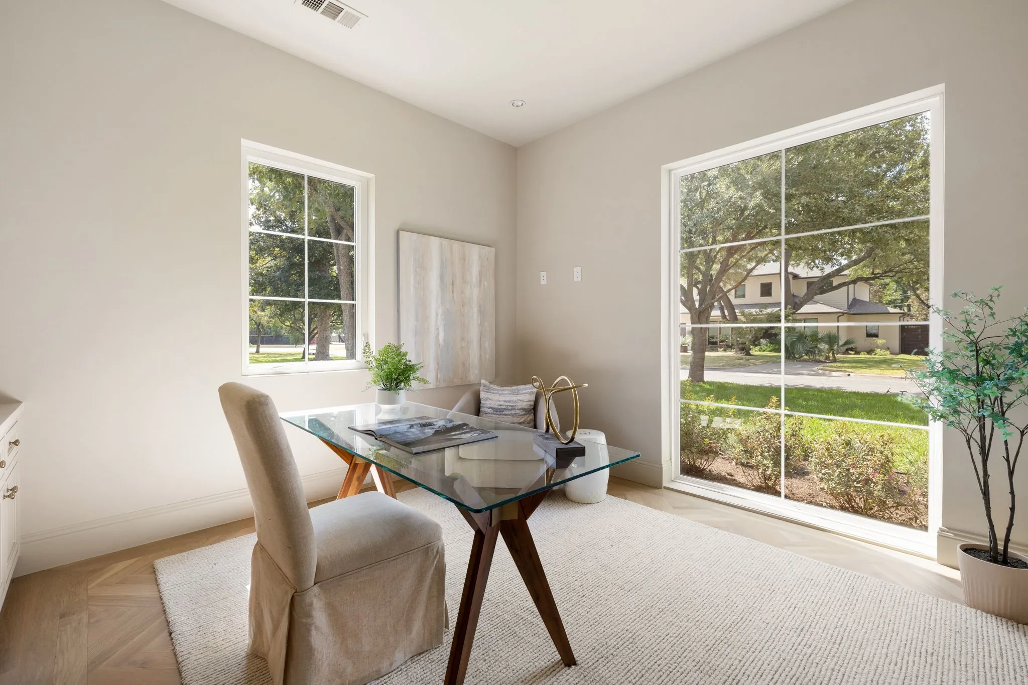 Single Family Residence For Sale in Dallas County , 652 Harter Road, Dallas, Texas 75218, 5 Bedroom, 6 Bathroom, 2 Garage spaces, 4,659 Sqft, built in 2026, mls#21391560, Real Estate Agent in Dallas, Homes For Sale in Dallas county, Homes For Sale in Dallas, Realtor in Dallas Texas, Real Estate Brokerage Independent Realty Texas, Luminita Cordes Realtor