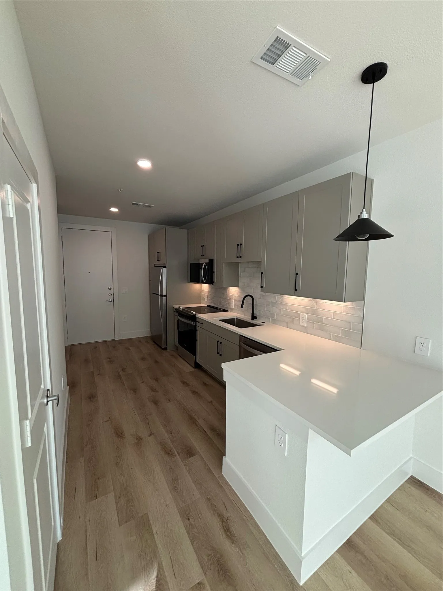 Apartment For Rent in Collin County , 541 J Place 2438, Plano, Texas 75074, 1 Bedroom, 1 Bathroom, Garage spaces, 595 Sqft, built in 2026, mls#21391896, Real Estate Agent in Plano, Homes For Rent in Collin county, Homes For Rent in Plano, Realtor in Plano Texas, Real Estate Brokerage Independent Realty Texas, Luminita Cordes Realtor