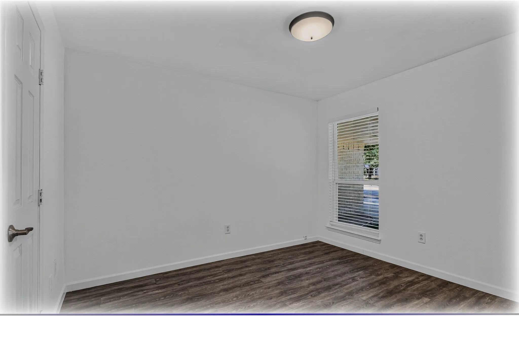 Single Family Residence For Sale in Tarrant County , 405 Anita Avenue, Keller, Texas 76248, 3 Bedroom, 2 Bathroom, 2 Garage spaces, 1,392 Sqft, built in 1978, mls#21389774, Real Estate Agent in Keller, Homes For Sale in Tarrant county, Homes For Sale in Keller, Realtor in Keller Texas, Real Estate Brokerage Independent Realty Texas, Luminita Cordes Realtor