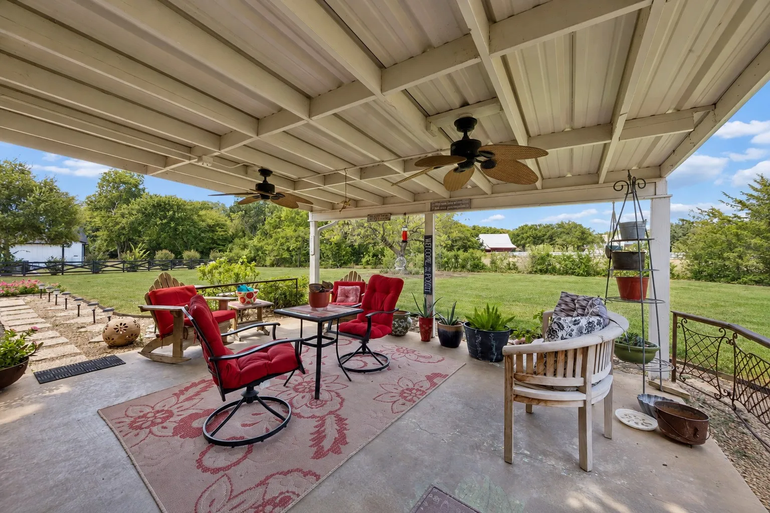 Single Family Residence For Sale in Collin County , 1060 Old Stacy Road, Fairview, Texas 75069, 3 Bedroom, 2 Bathroom, 2 Garage spaces, 1,390 Sqft, built in 1974, mls#21388306, Real Estate Agent in Fairview, Homes For Sale in Collin county, Homes For Sale in Fairview, Realtor in Fairview Texas, Real Estate Brokerage Independent Realty Texas, Luminita Cordes Realtor