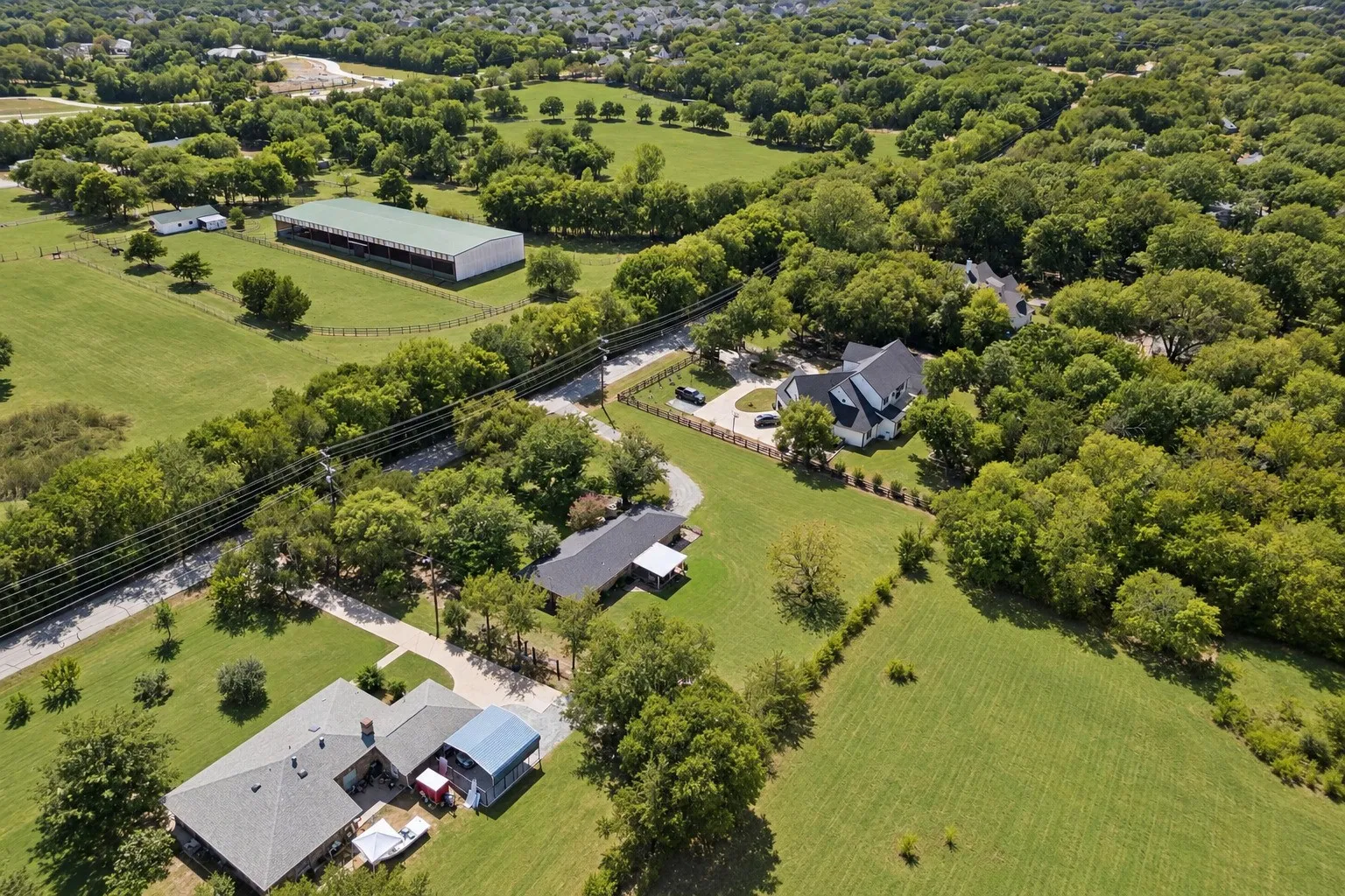 Single Family Residence For Sale in Collin County , 1060 Old Stacy Road, Fairview, Texas 75069, 3 Bedroom, 2 Bathroom, 2 Garage spaces, 1,390 Sqft, built in 1974, mls#21388306, Real Estate Agent in Fairview, Homes For Sale in Collin county, Homes For Sale in Fairview, Realtor in Fairview Texas, Real Estate Brokerage Independent Realty Texas, Luminita Cordes Realtor