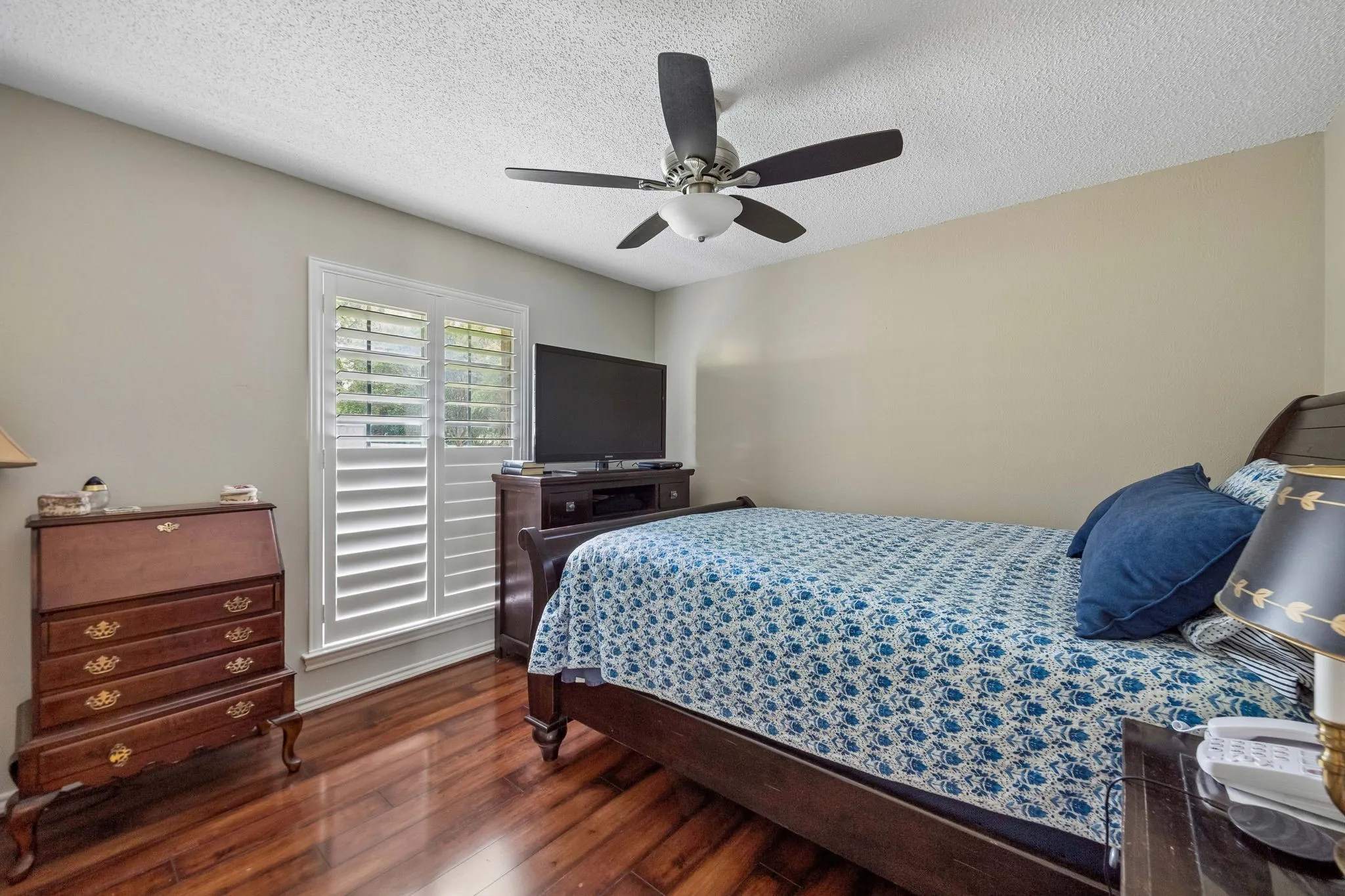 Single Family Residence For Sale in Collin County , 1060 Old Stacy Road, Fairview, Texas 75069, 3 Bedroom, 2 Bathroom, 2 Garage spaces, 1,390 Sqft, built in 1974, mls#21388306, Real Estate Agent in Fairview, Homes For Sale in Collin county, Homes For Sale in Fairview, Realtor in Fairview Texas, Real Estate Brokerage Independent Realty Texas, Luminita Cordes Realtor