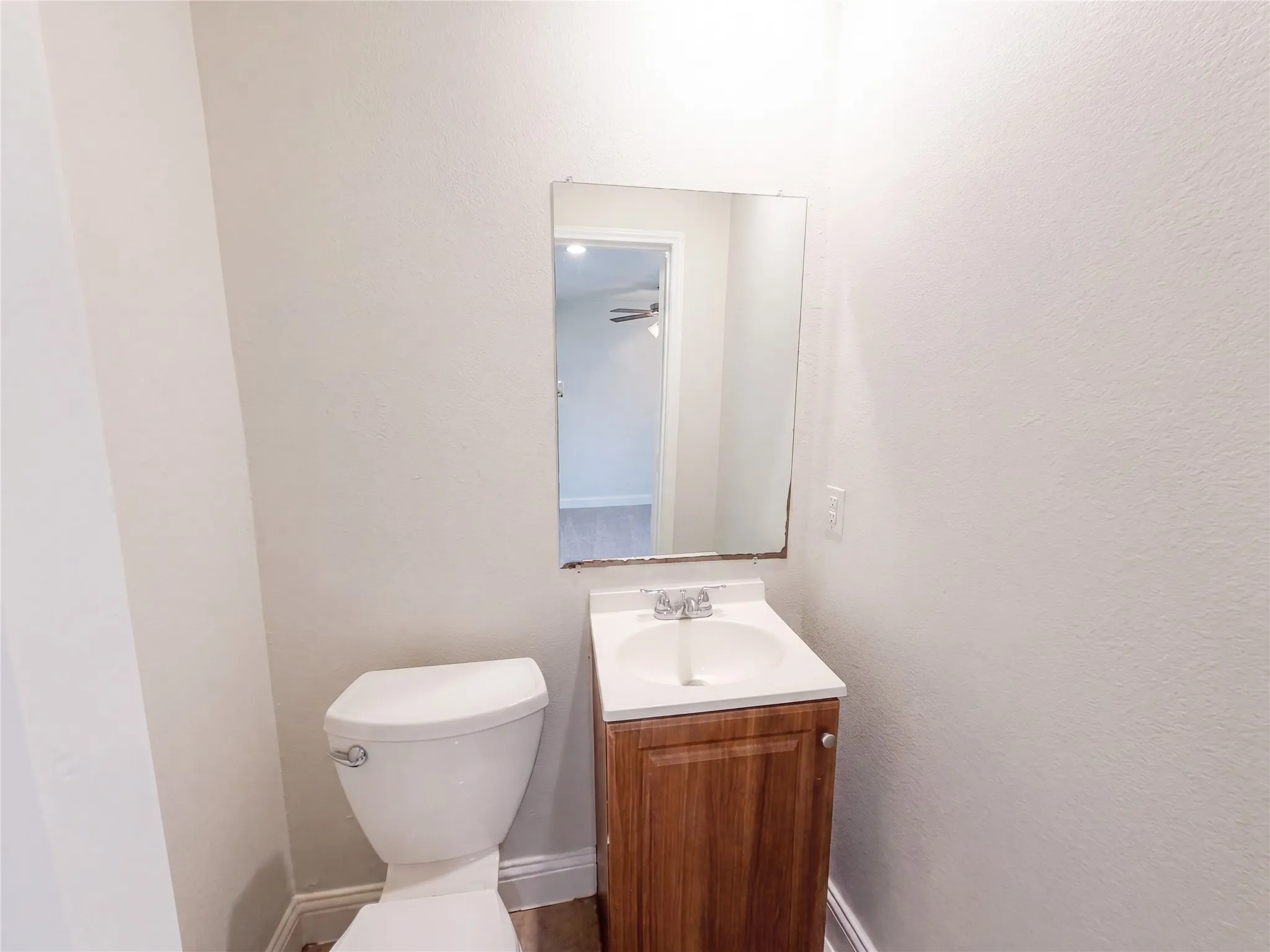 Single Family Residence For Sale in Dallas County , 2810 Fordham Road, Dallas, Texas 75216, 3 Bedroom, 2 Bathroom, Garage spaces, 1,186 Sqft, built in 1948, mls#21388685, Real Estate Agent in Dallas, Homes For Sale in Dallas county, Homes For Sale in Dallas, Realtor in Dallas Texas, Real Estate Brokerage Independent Realty Texas, Luminita Cordes Realtor