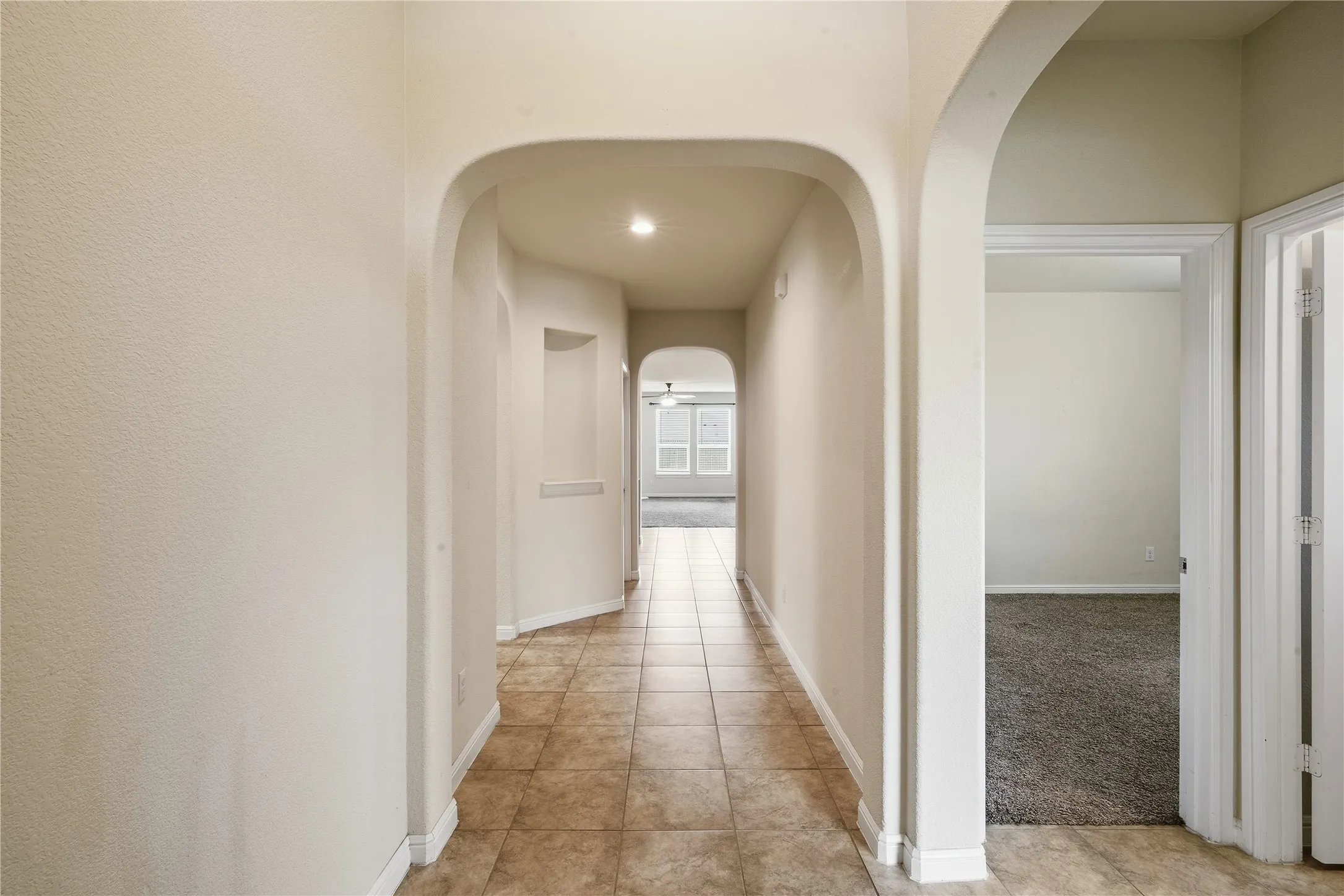 Single Family Residence For Rent in Tarrant County , 560 Pendennis Drive, Saginaw, Texas 76131, 3 Bedroom, 2 Bathroom, 2 Garage spaces, 1,998 Sqft, built in 2019, mls#21391787, Real Estate Agent in Saginaw, Homes For Rent in Tarrant county, Homes For Rent in Saginaw, Realtor in Saginaw Texas, Real Estate Brokerage Independent Realty Texas, Luminita Cordes Realtor