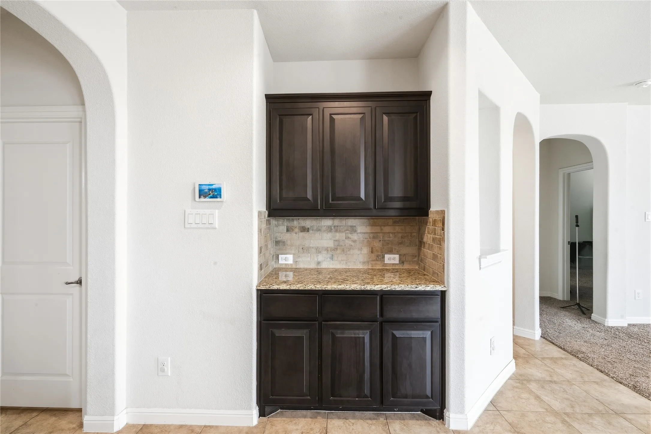 Single Family Residence For Rent in Tarrant County , 560 Pendennis Drive, Saginaw, Texas 76131, 3 Bedroom, 2 Bathroom, 2 Garage spaces, 1,998 Sqft, built in 2019, mls#21391787, Real Estate Agent in Saginaw, Homes For Rent in Tarrant county, Homes For Rent in Saginaw, Realtor in Saginaw Texas, Real Estate Brokerage Independent Realty Texas, Luminita Cordes Realtor