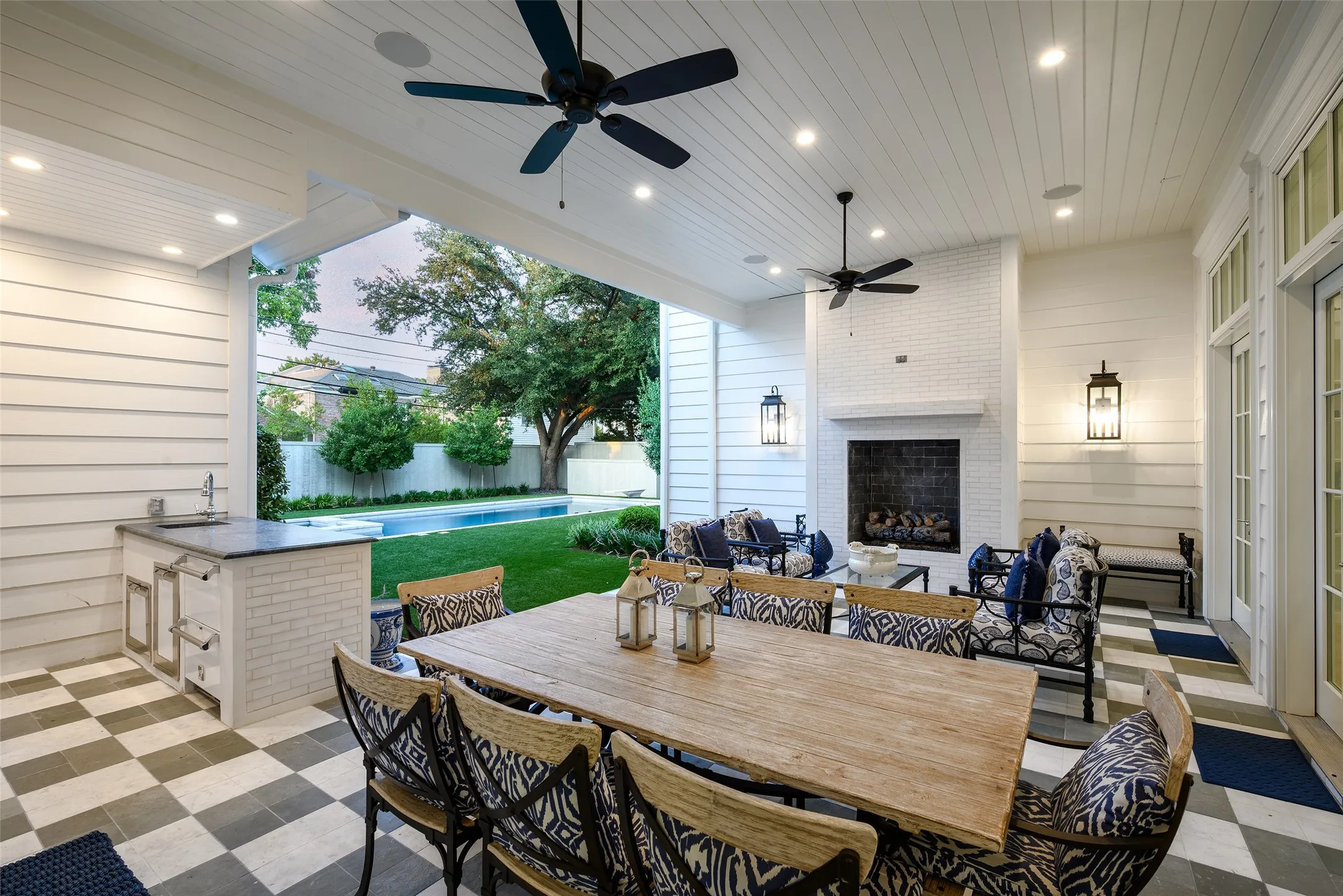 Single Family Residence For Sale in Dallas County , 3736 Potomac Avenue, Highland Park, Texas 75205, 7 Bedroom, 8 Bathroom, 3 Garage spaces, 10,914 Sqft, built in 2020, mls#21391905, Real Estate Agent in Highland Park, Homes For Sale in Dallas county, Homes For Sale in Highland Park, Realtor in Highland Park Texas, Real Estate Brokerage Independent Realty Texas, Luminita Cordes Realtor