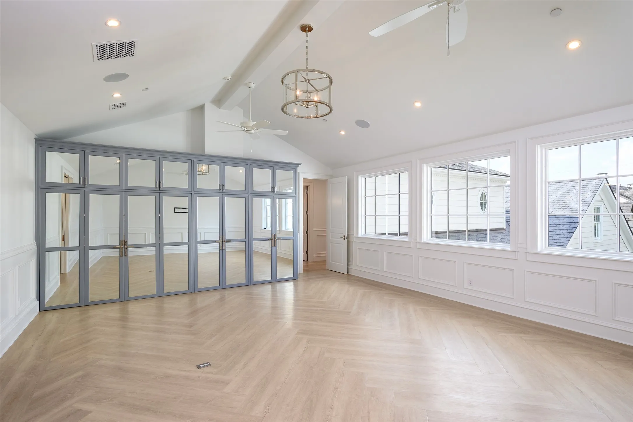 Single Family Residence For Sale in Dallas County , 3736 Potomac Avenue, Highland Park, Texas 75205, 7 Bedroom, 8 Bathroom, 3 Garage spaces, 10,914 Sqft, built in 2020, mls#21391905, Real Estate Agent in Highland Park, Homes For Sale in Dallas county, Homes For Sale in Highland Park, Realtor in Highland Park Texas, Real Estate Brokerage Independent Realty Texas, Luminita Cordes Realtor